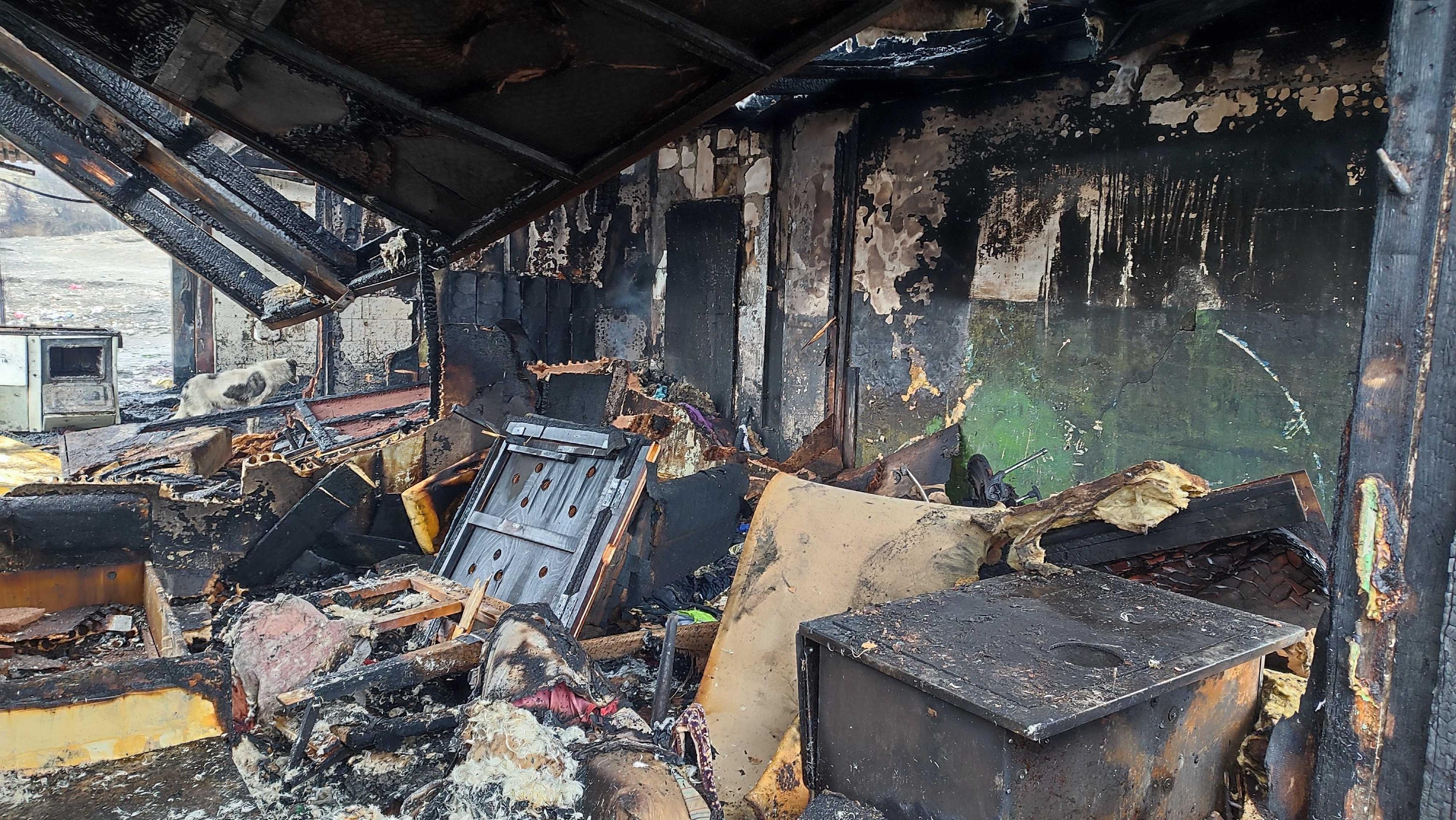 Požiar v obci Svinia