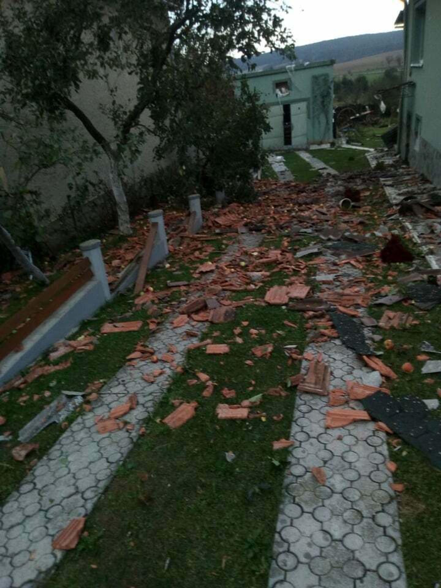 Na Gemeri vyčíňal silný vzdušný vír.