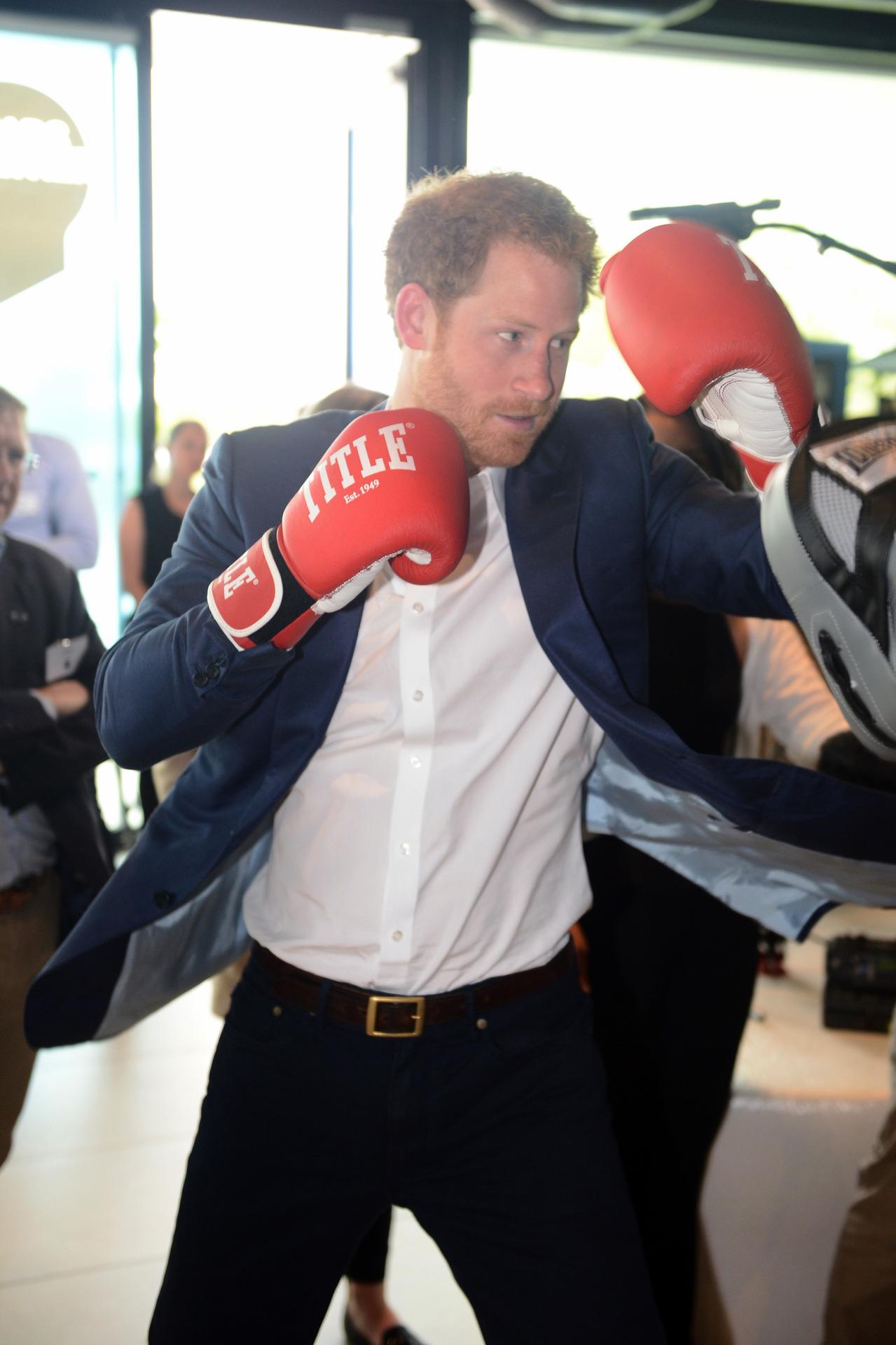 Princ Harry sa dal na box. 