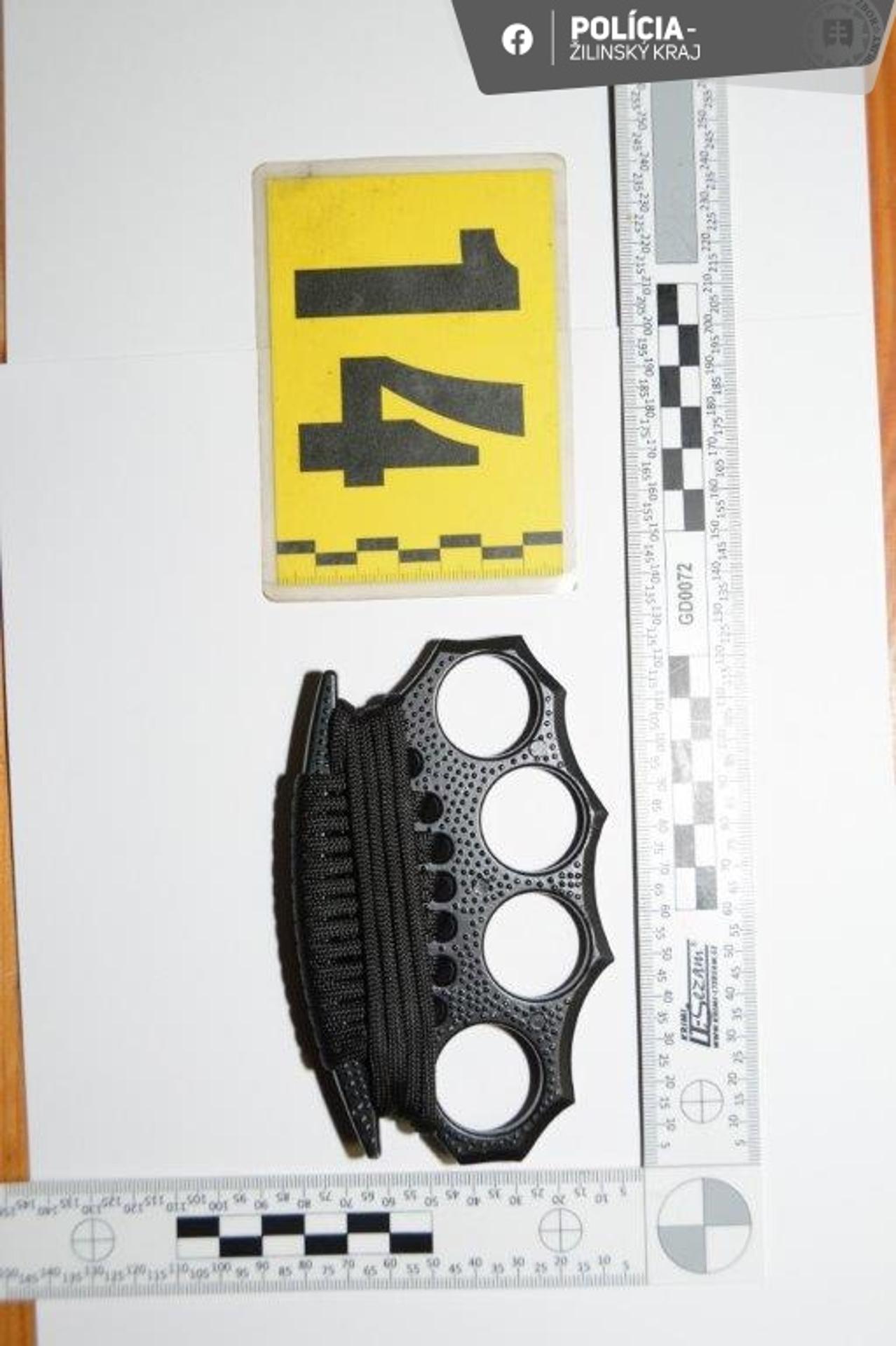 Čo všetko našla polícia u 18-ročného mladíka pri Žiline?