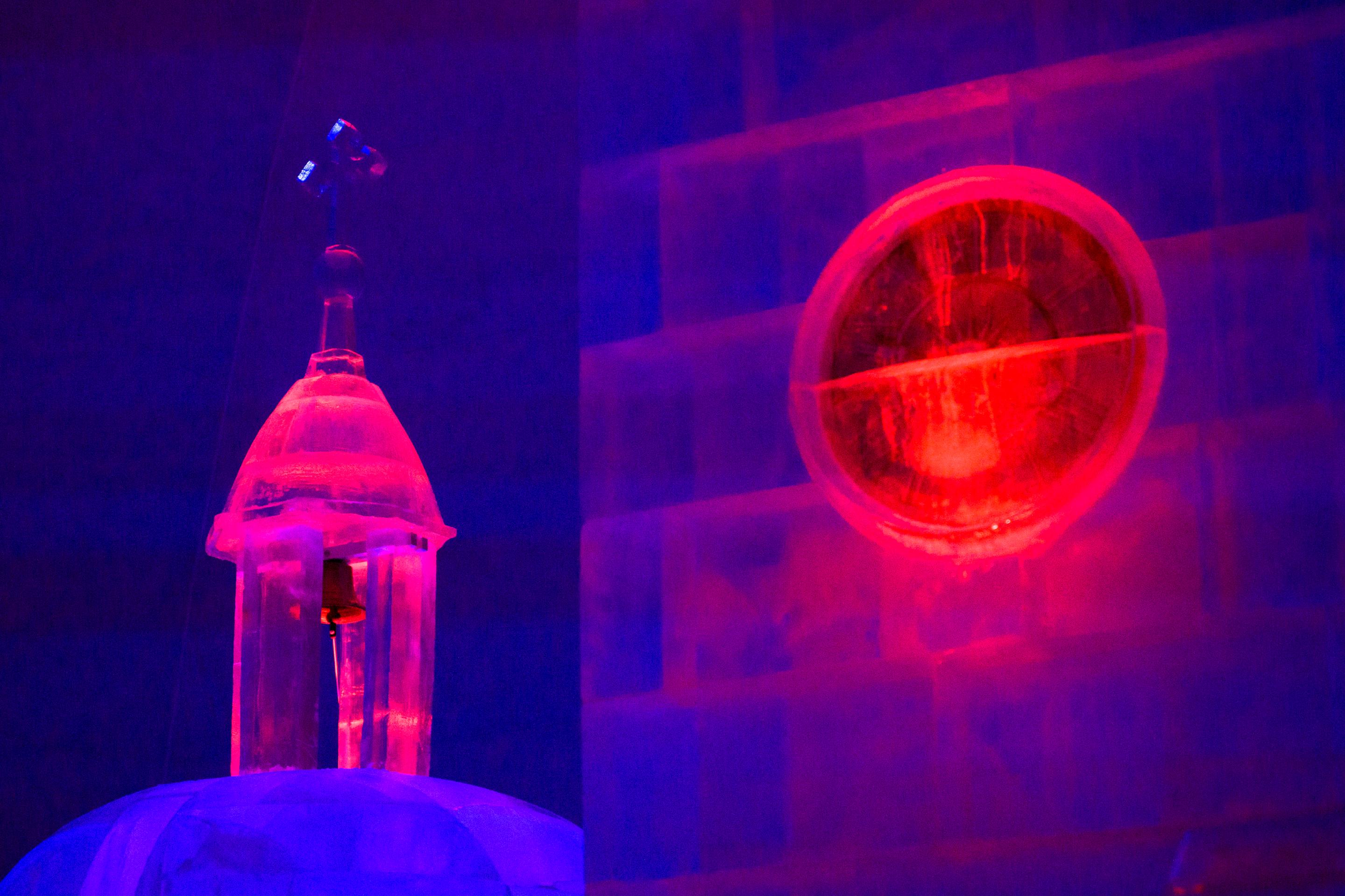 Tatranský ľadový dóm je tento rok venovaný spomienke na pápeža Jána Pavla II.