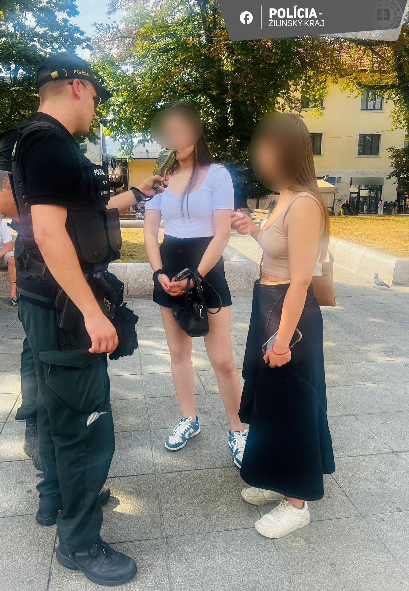 Policajná akcia v Žiline zameraná na alkohol.