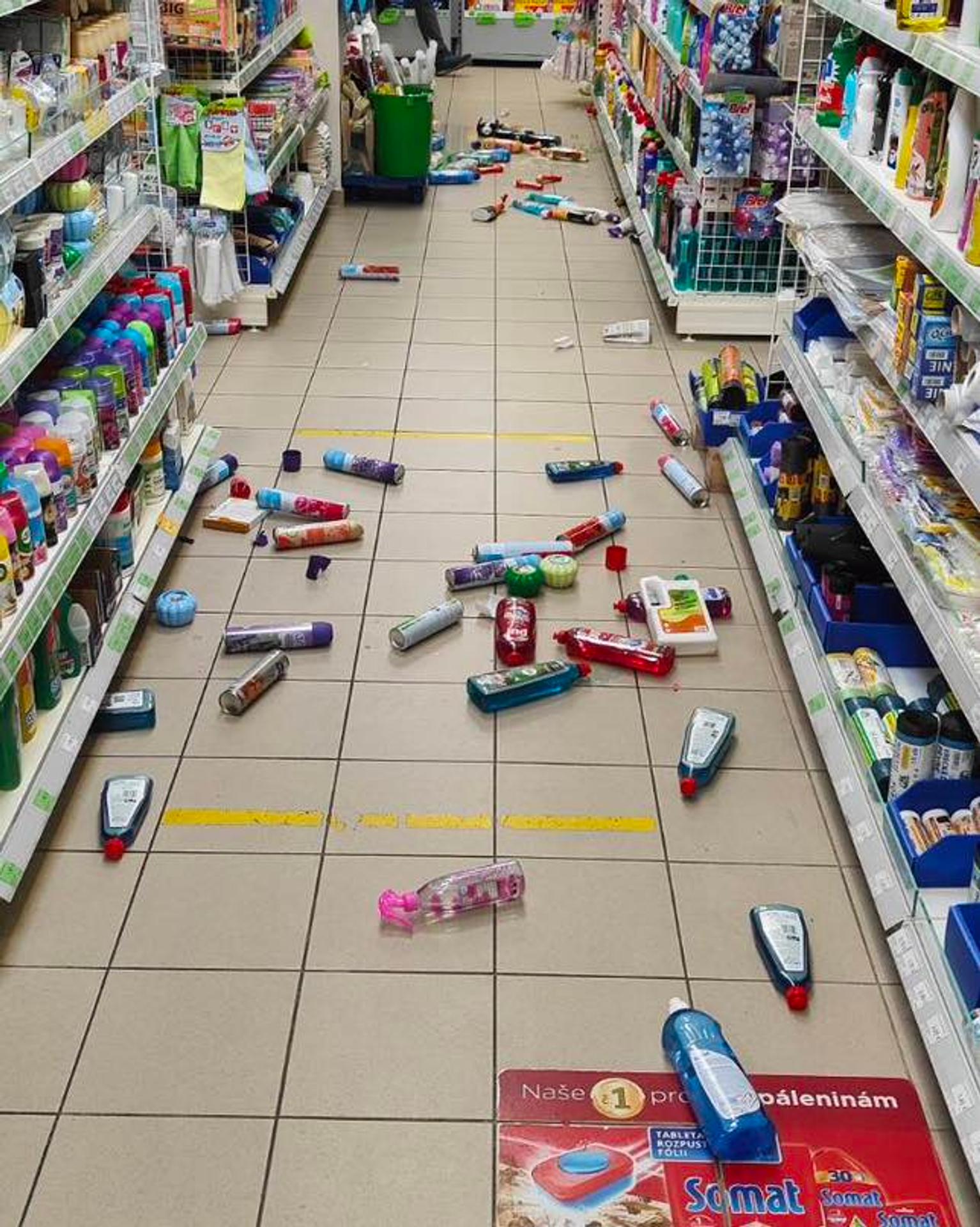 Následky po zemetrasení