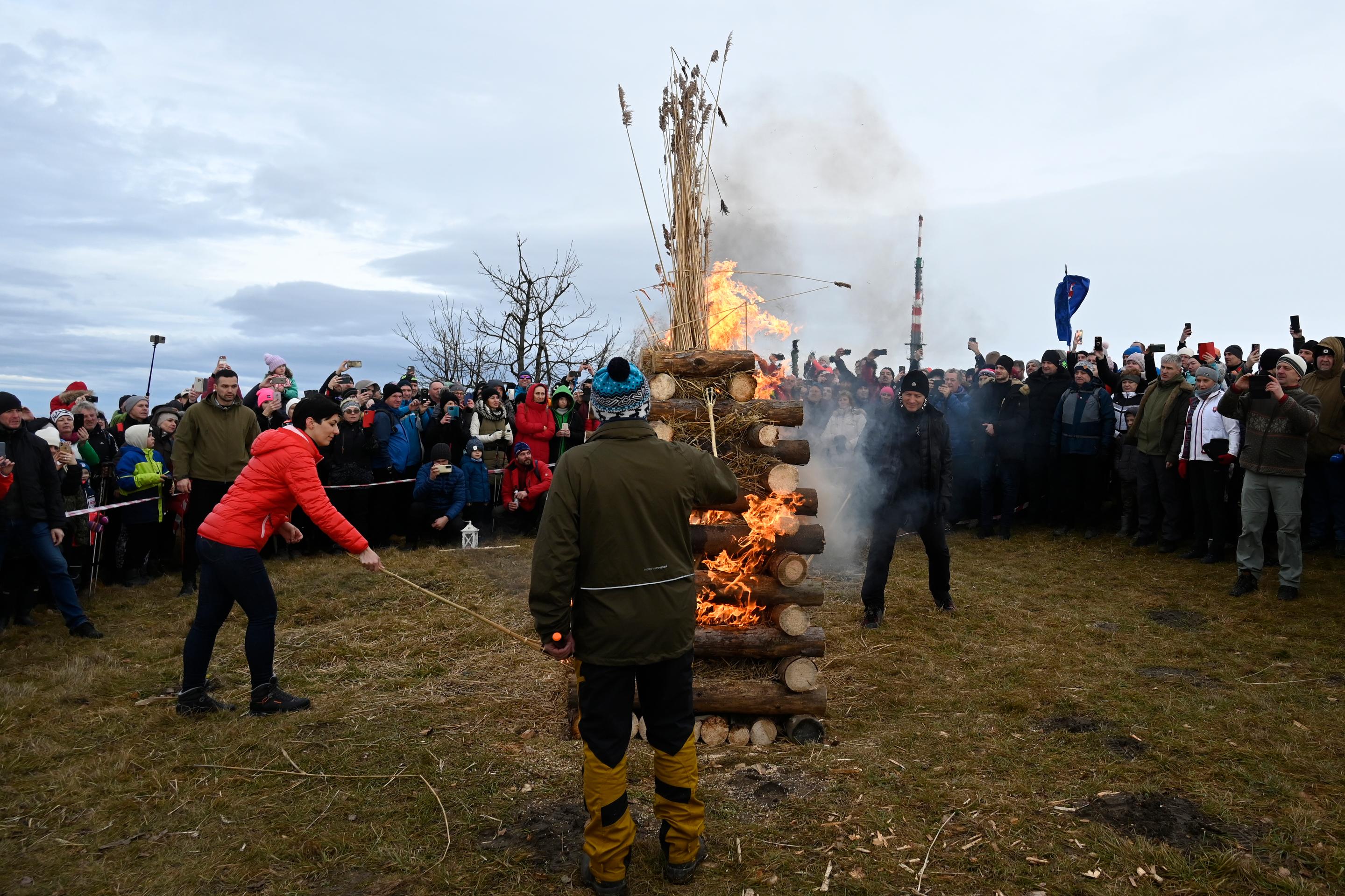 Šéfovia parlamentov SR a ČR si na Veľkej Javorine pripomenuli výročie rozdelenia.