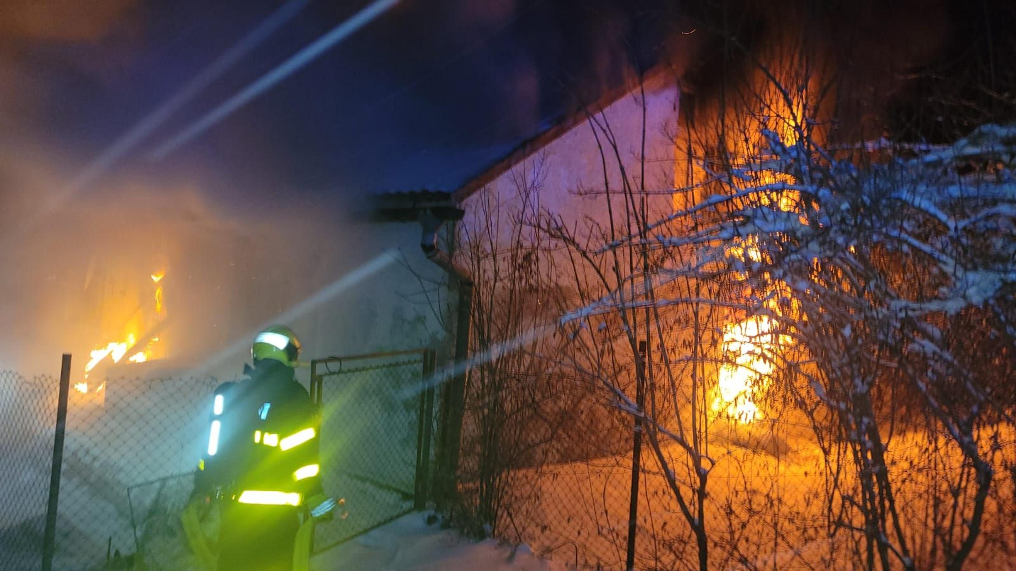 Nočný požiar v Českom Těsíne.