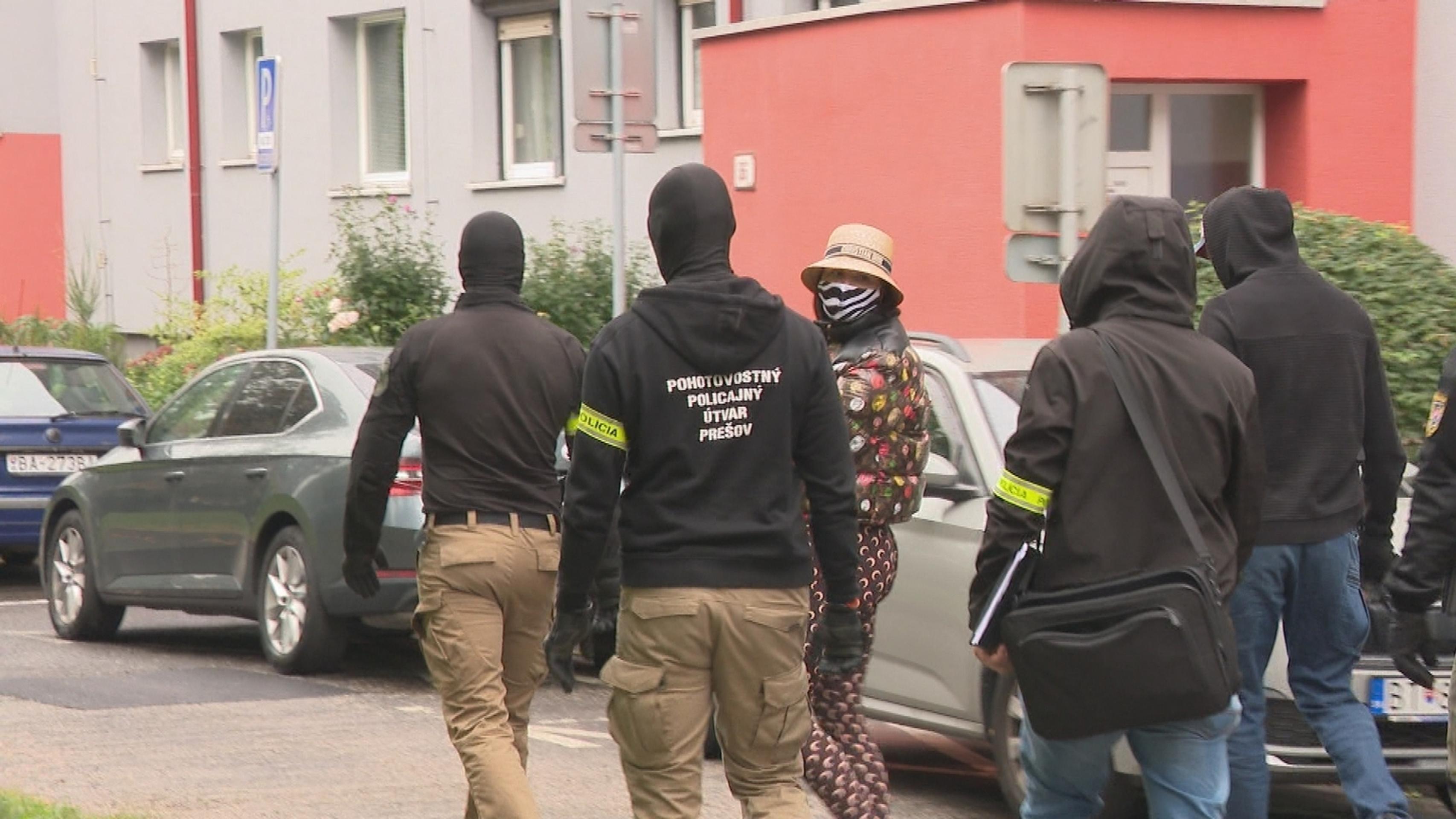 Zuzana S. Plačková v putách 