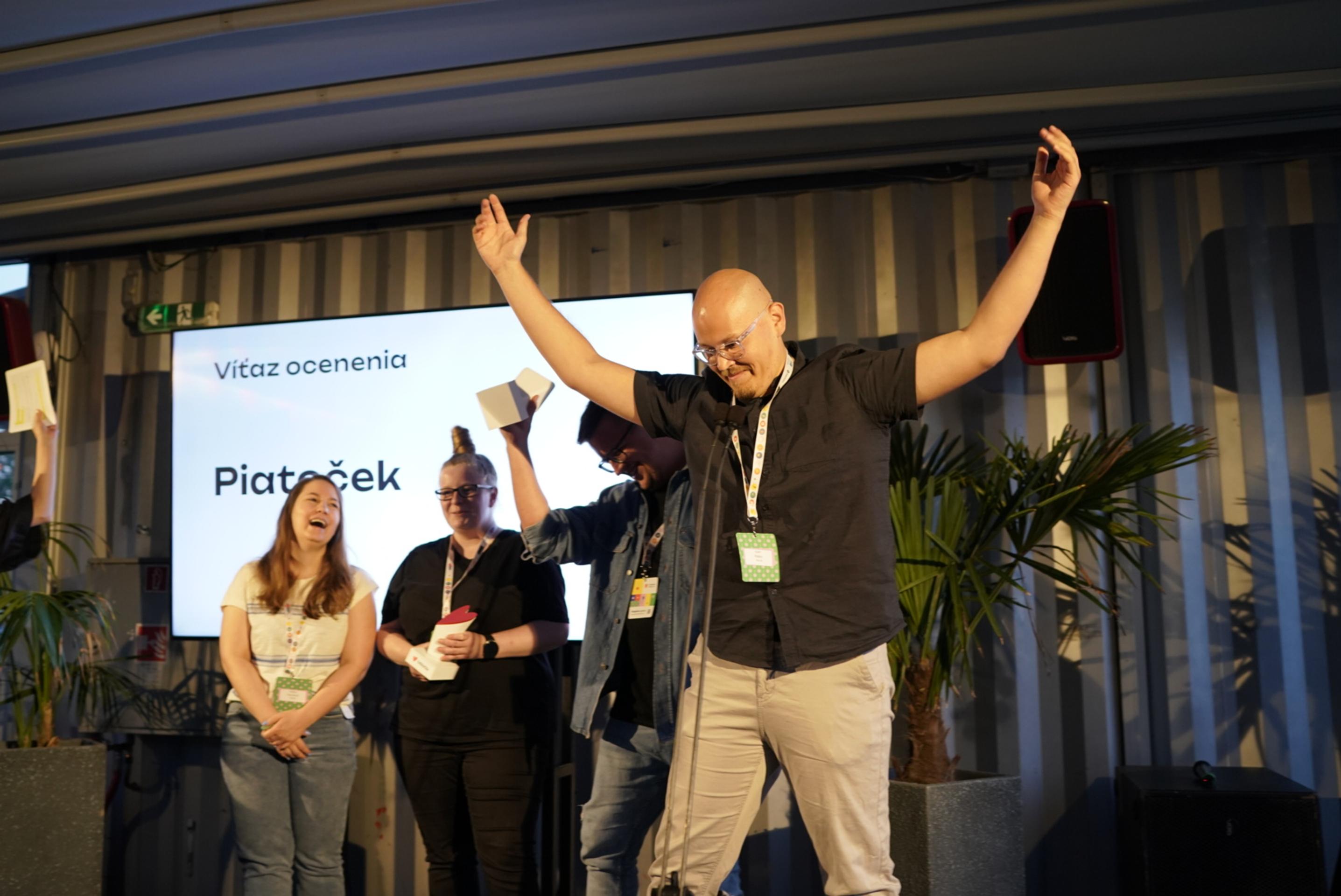 Víťazi súťaže Podcast roka 2023.