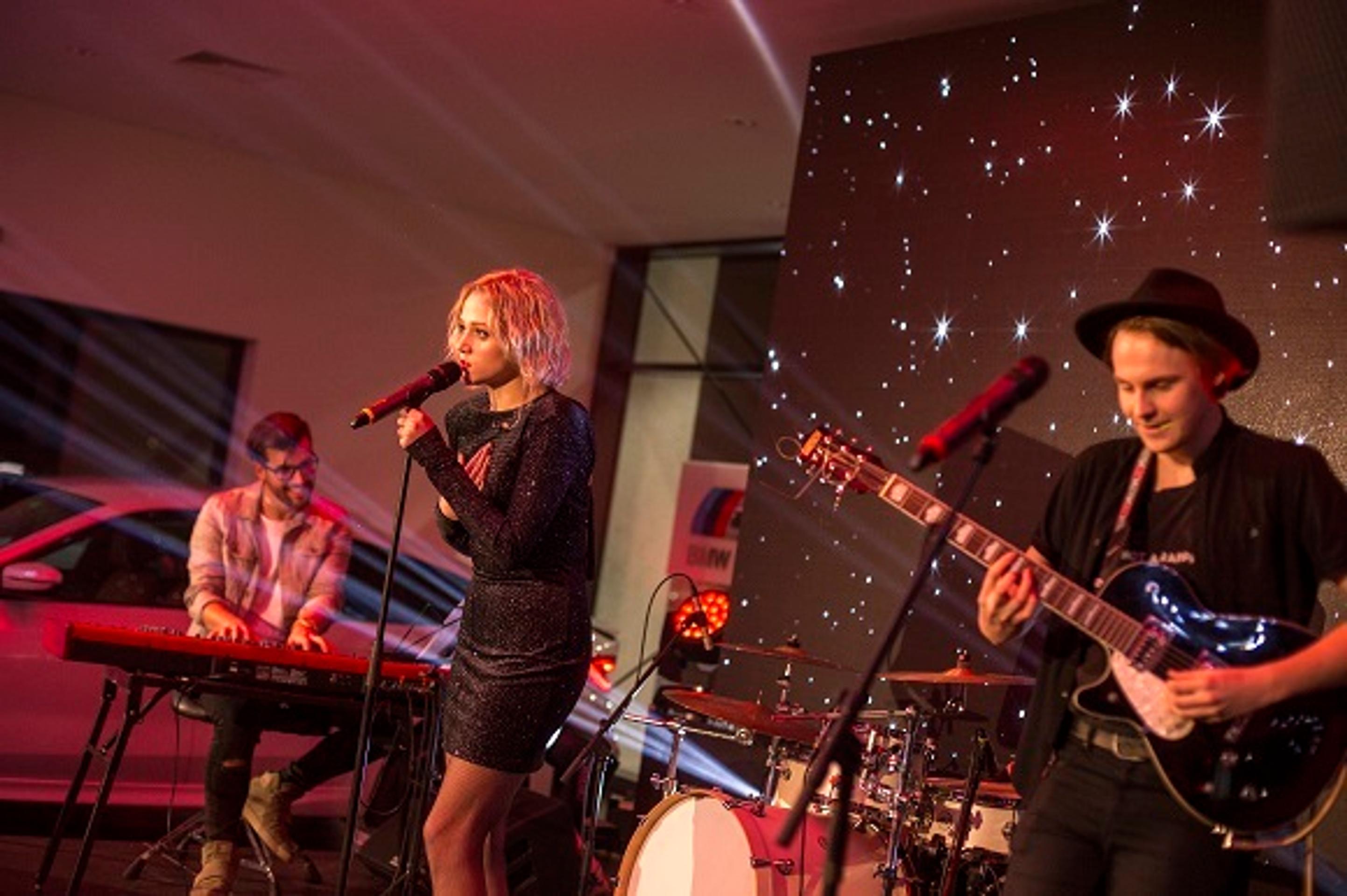 Emma Drobná počas celého krstu žiarila