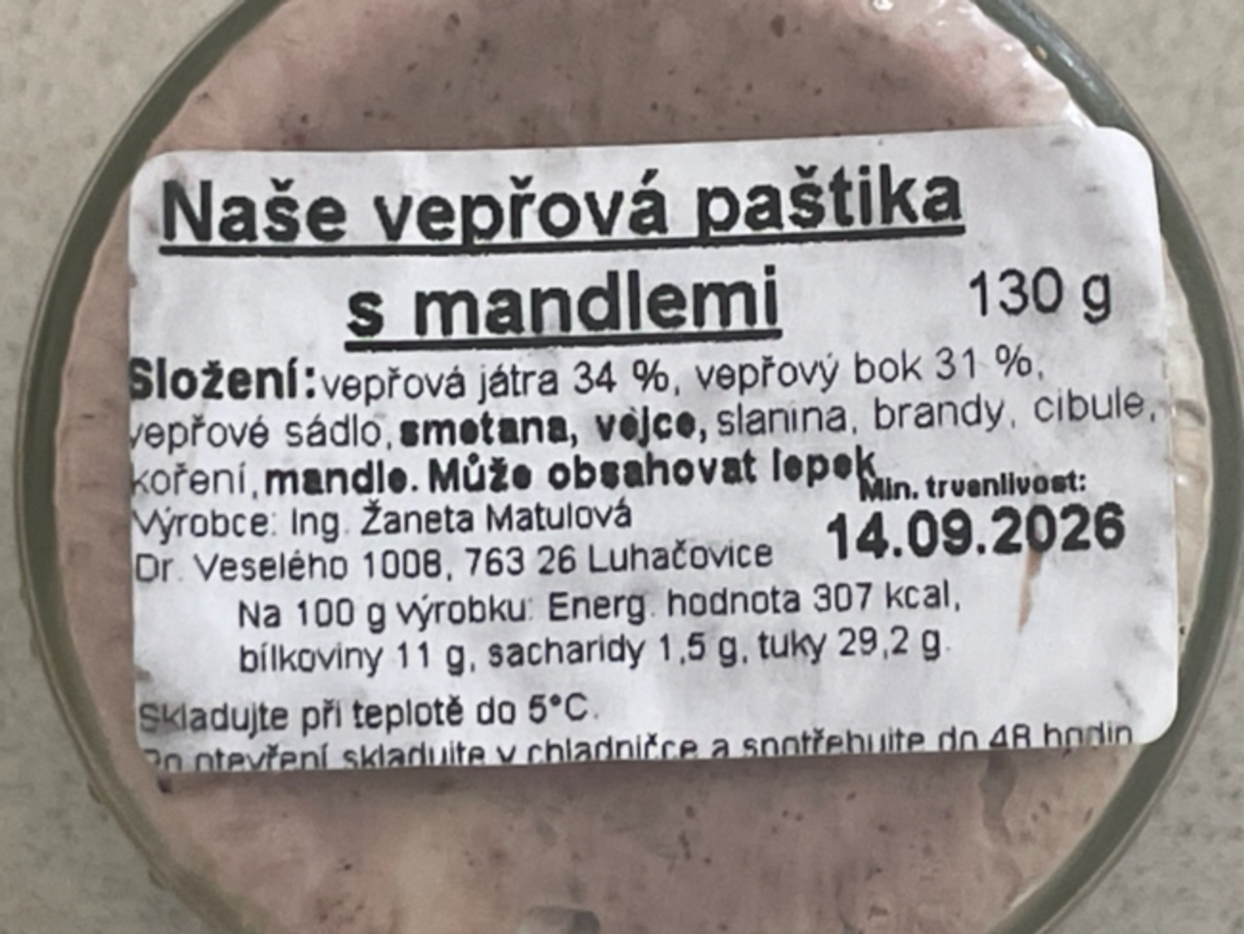 Paštéta s mandľami.