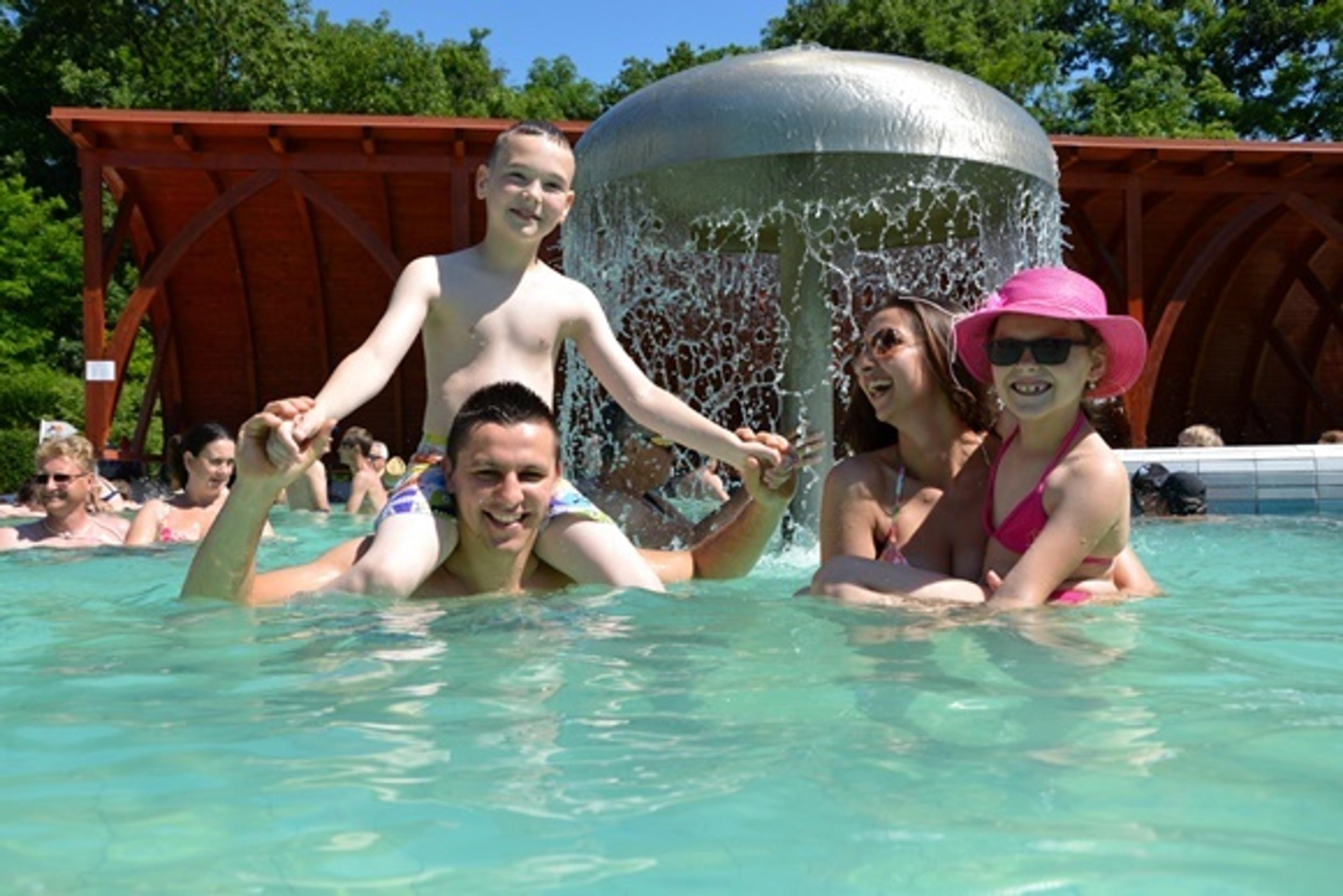 Aquapark Thermal Corvinus.