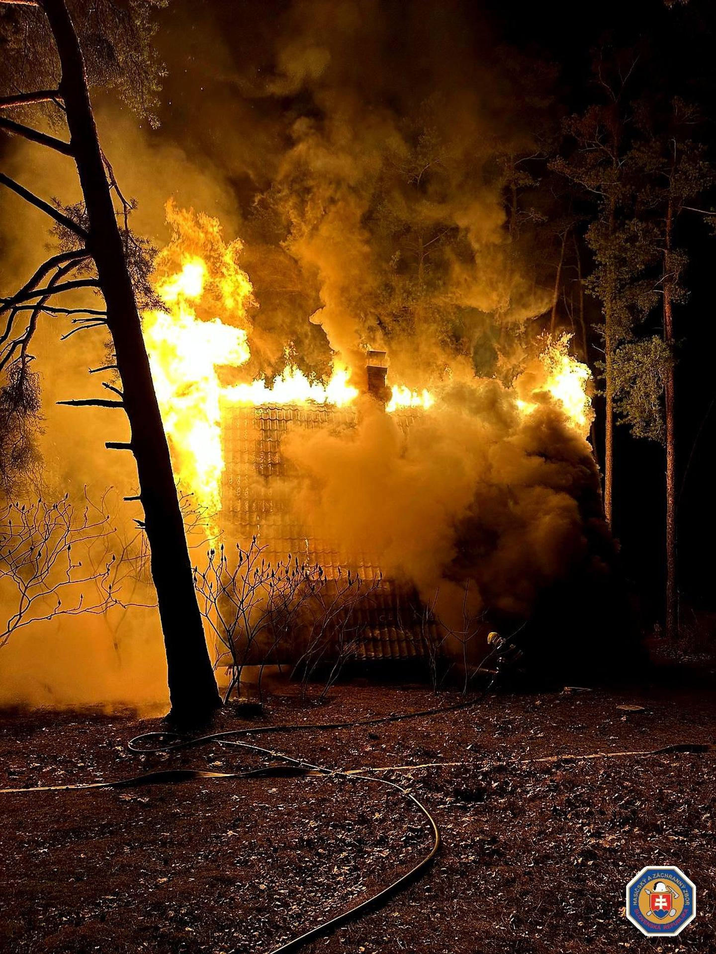 Požiar chaty v Borskom Svätom Jure