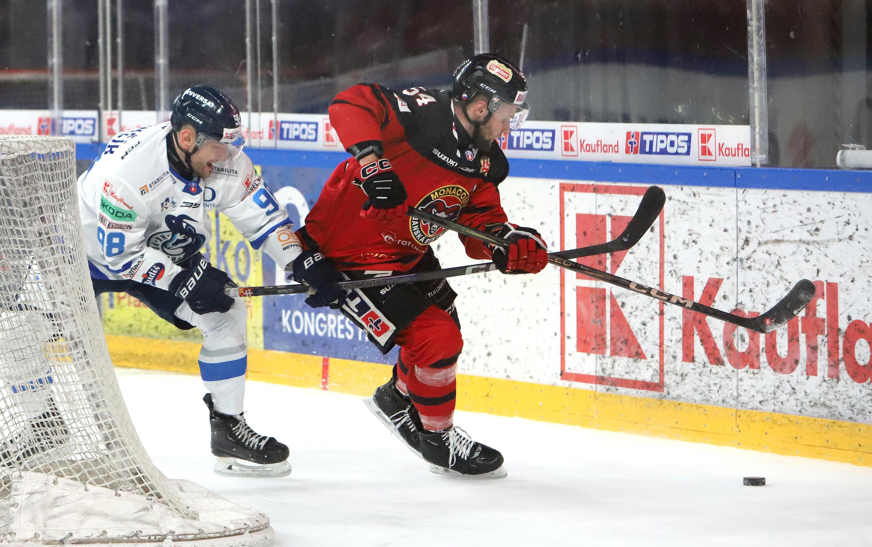 Na snímke zľava Peter Bjalončík (Poprad) a Boris Česánek (Banská Bystrica)