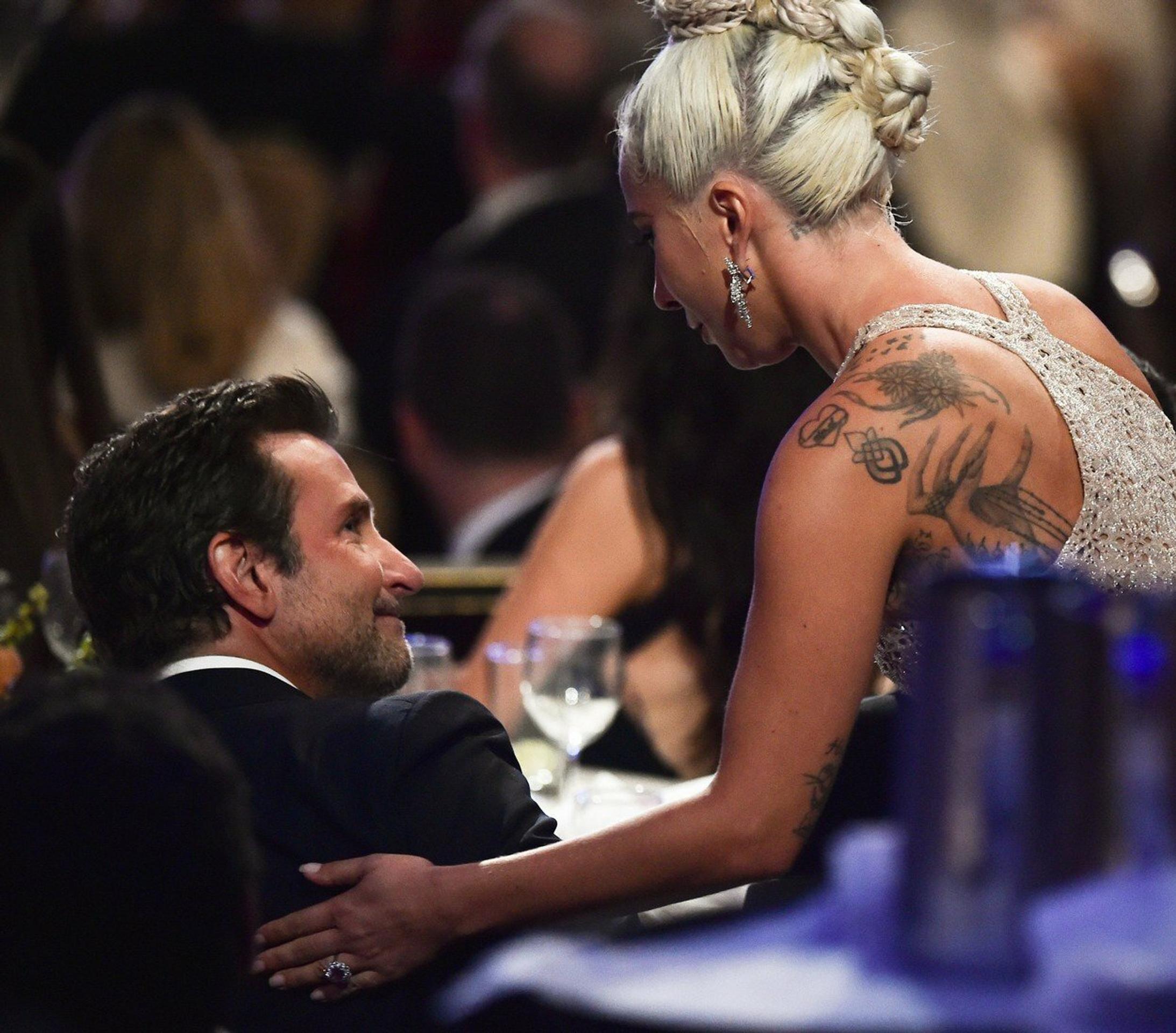 Bradley Cooper a Lady Gaga