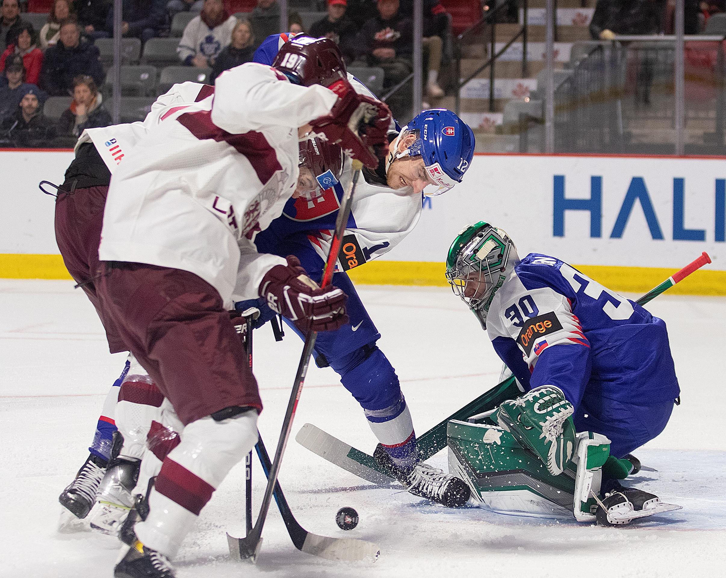 Adam Gajan sa stal najužitočnejším brankárom šampionátu.