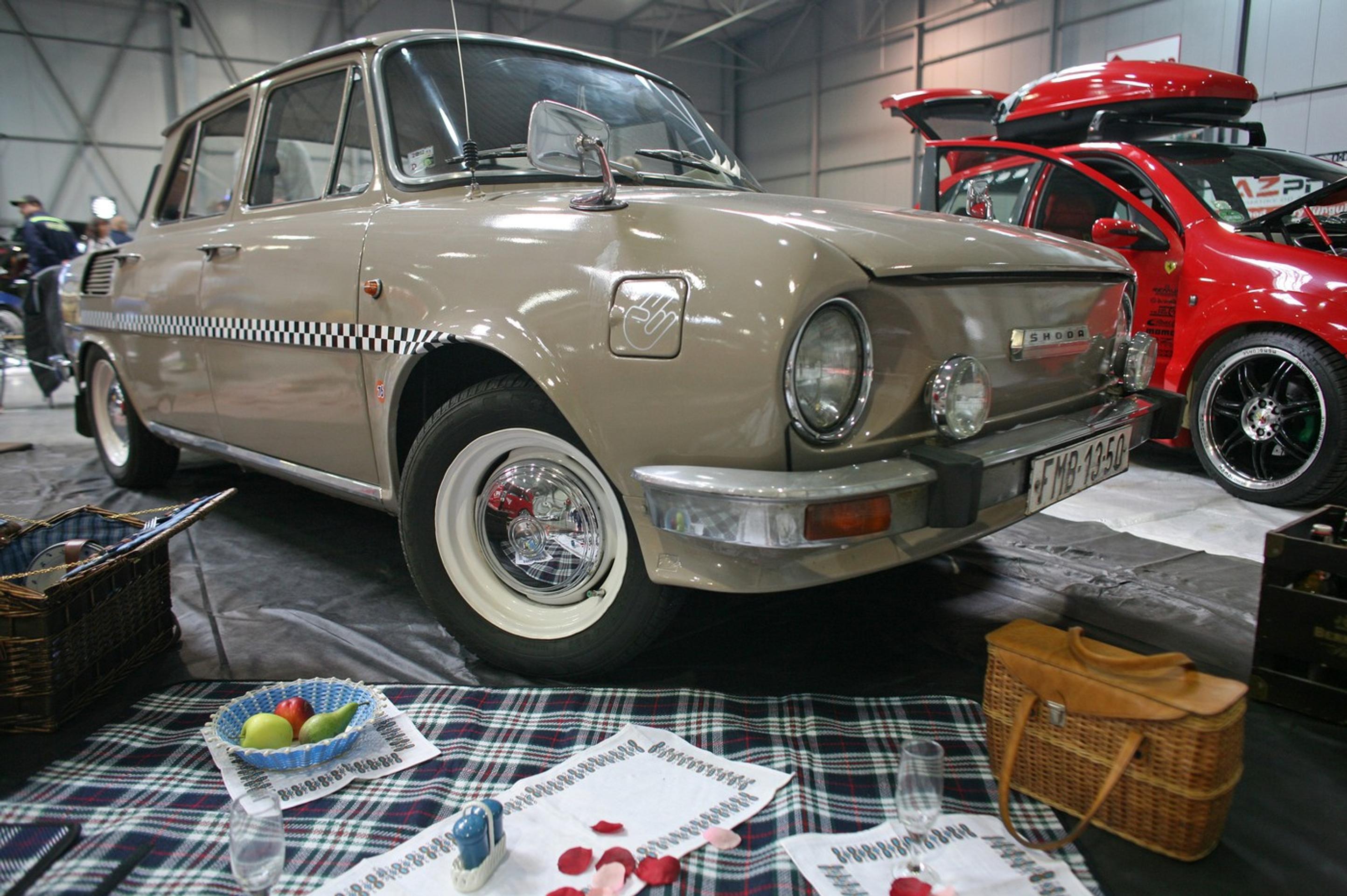 Škoda 100 - pôvodný model.