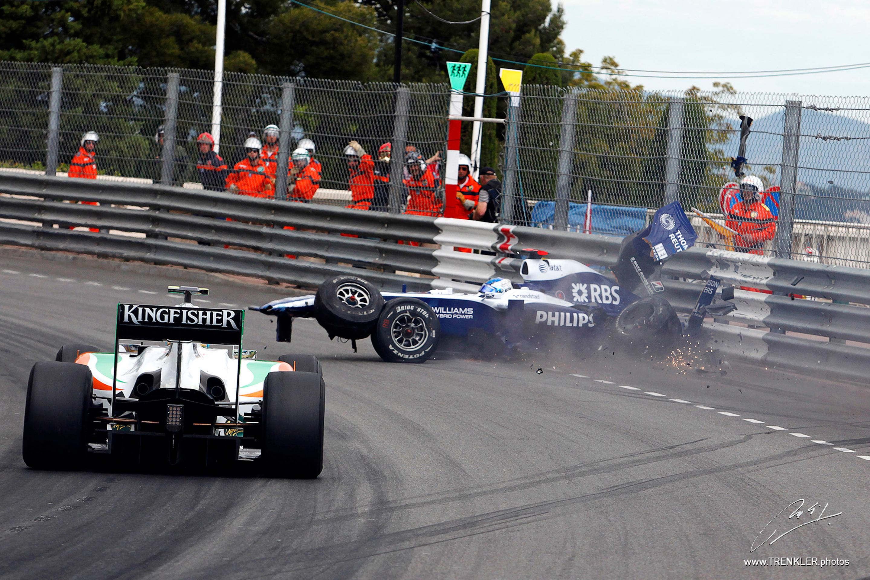 Rubens Barrichello v kolízii v roku 2010