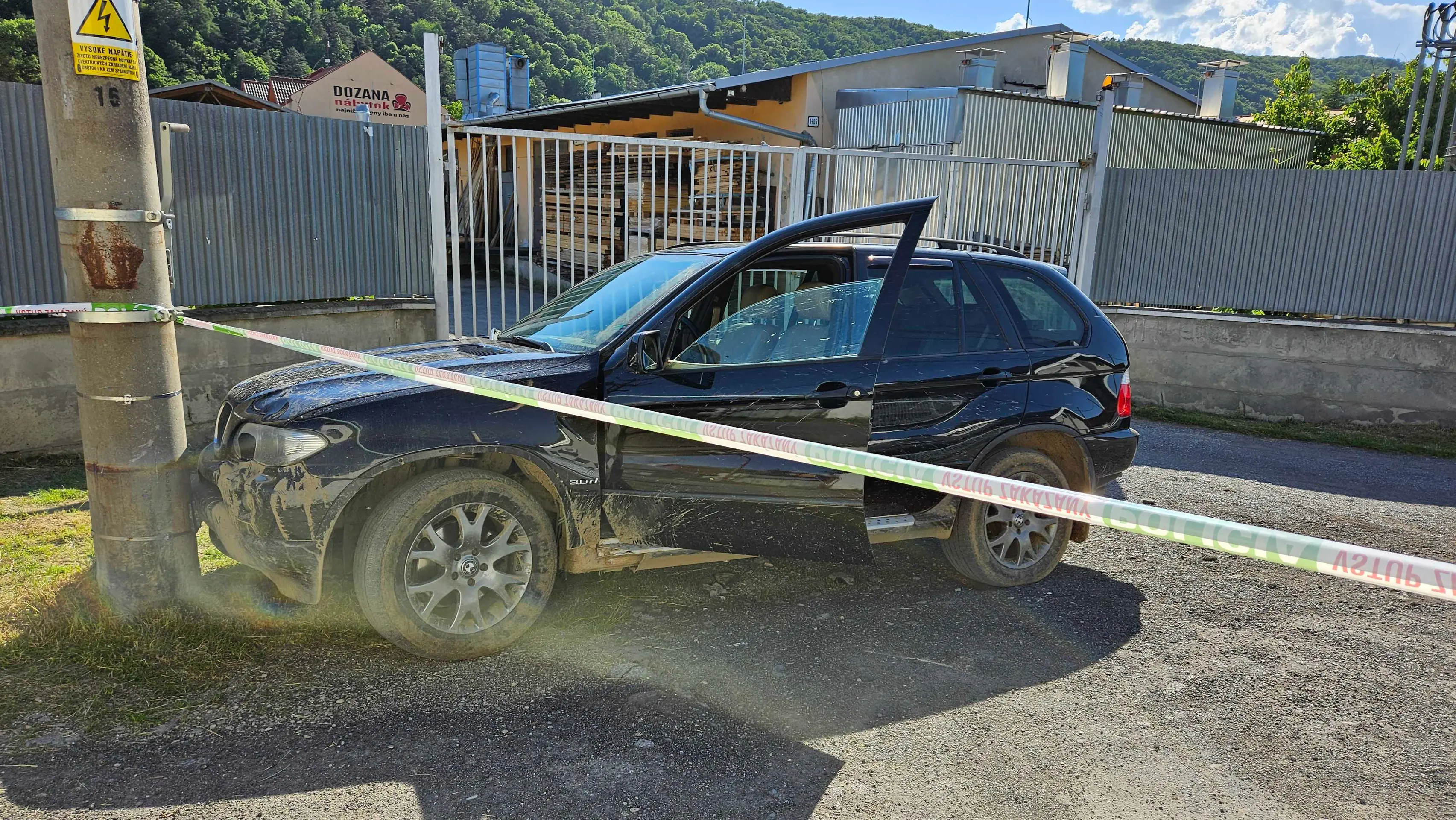 Auto Sabinovčana (59) zadržali v bočnej uličke v Sabinove.