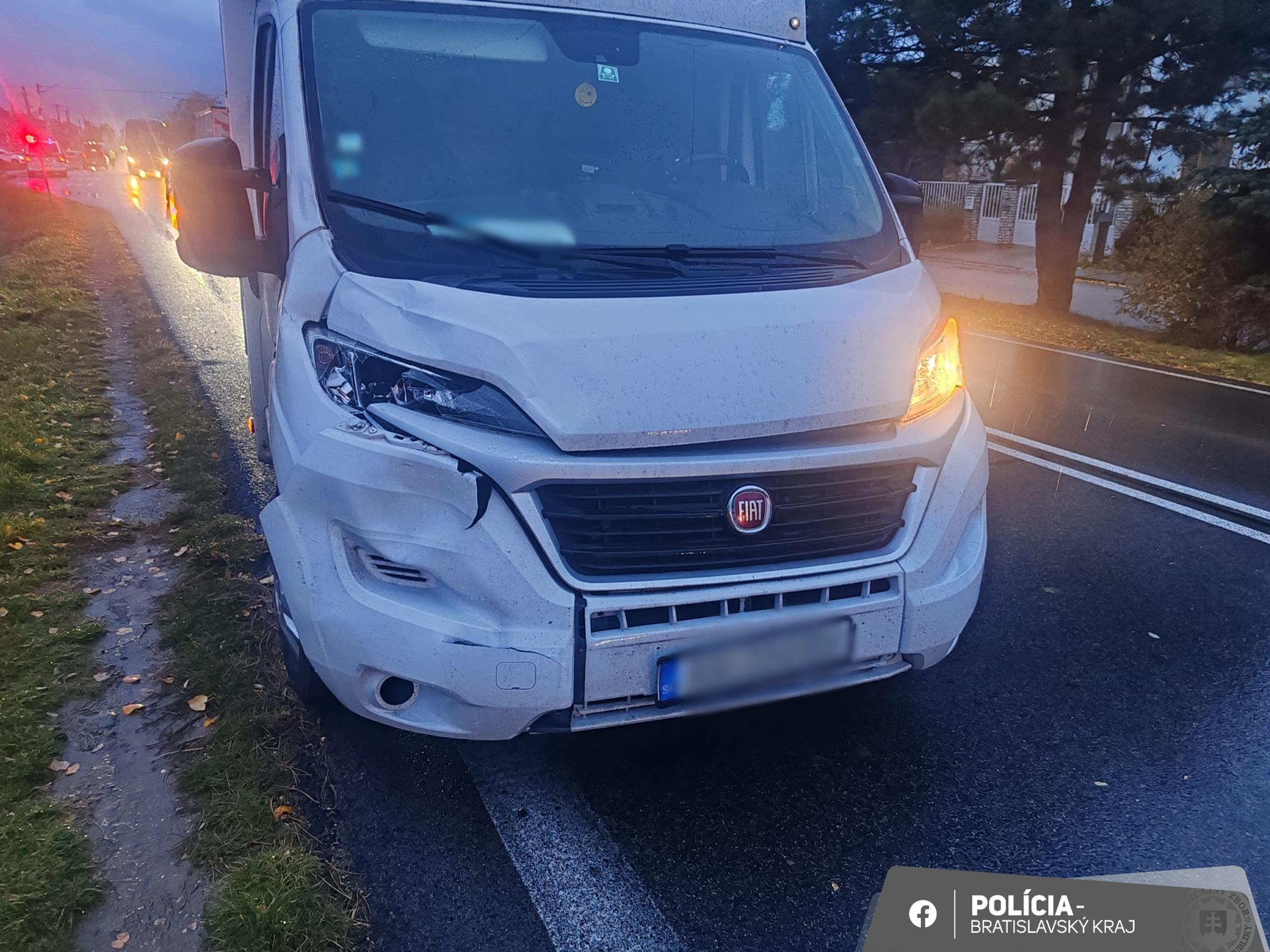 Auto značky Fiat zrazilo 56-ročnú chodkyňu 