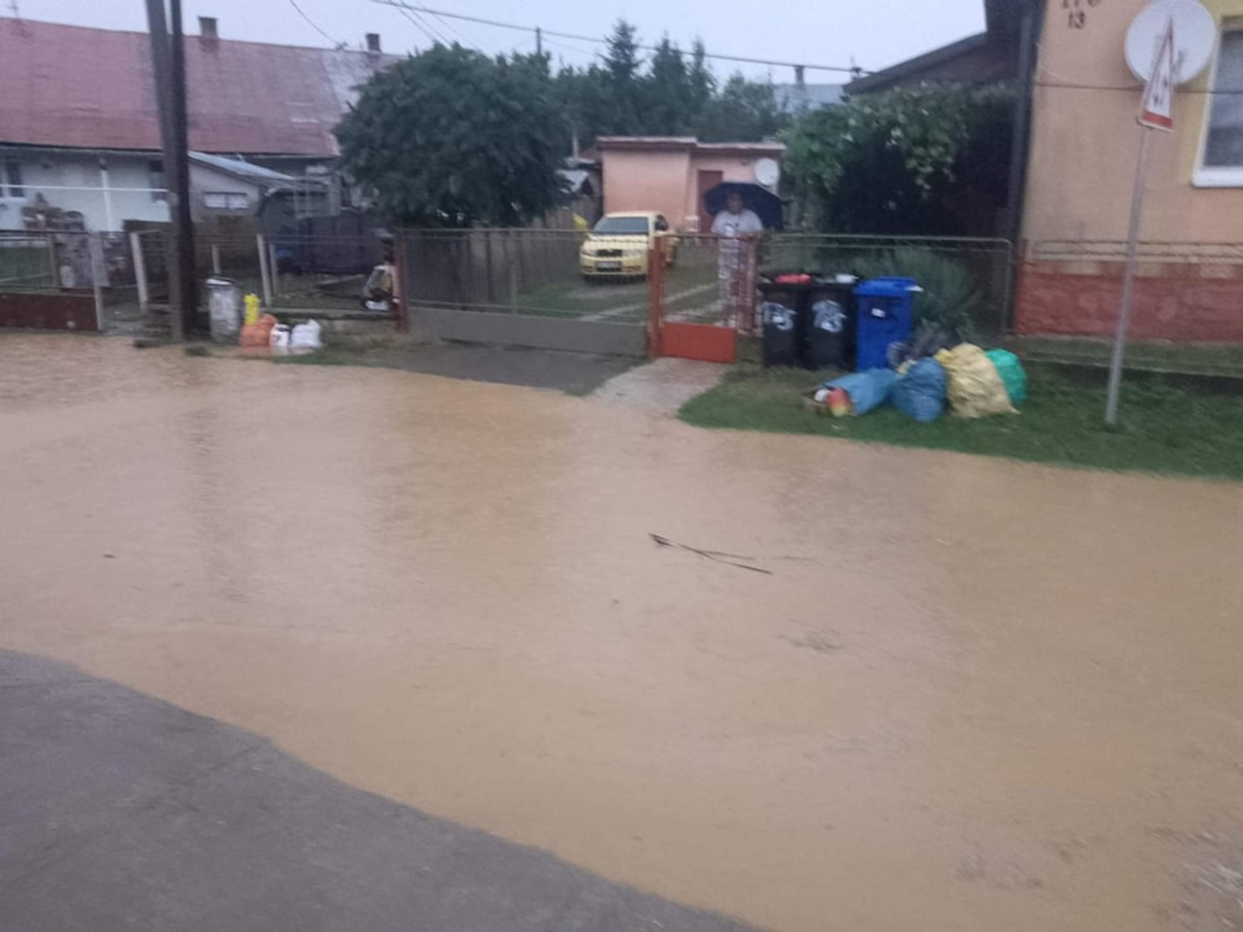 V Zborove vyhlásili tretí stupeň povodňovej aktivity