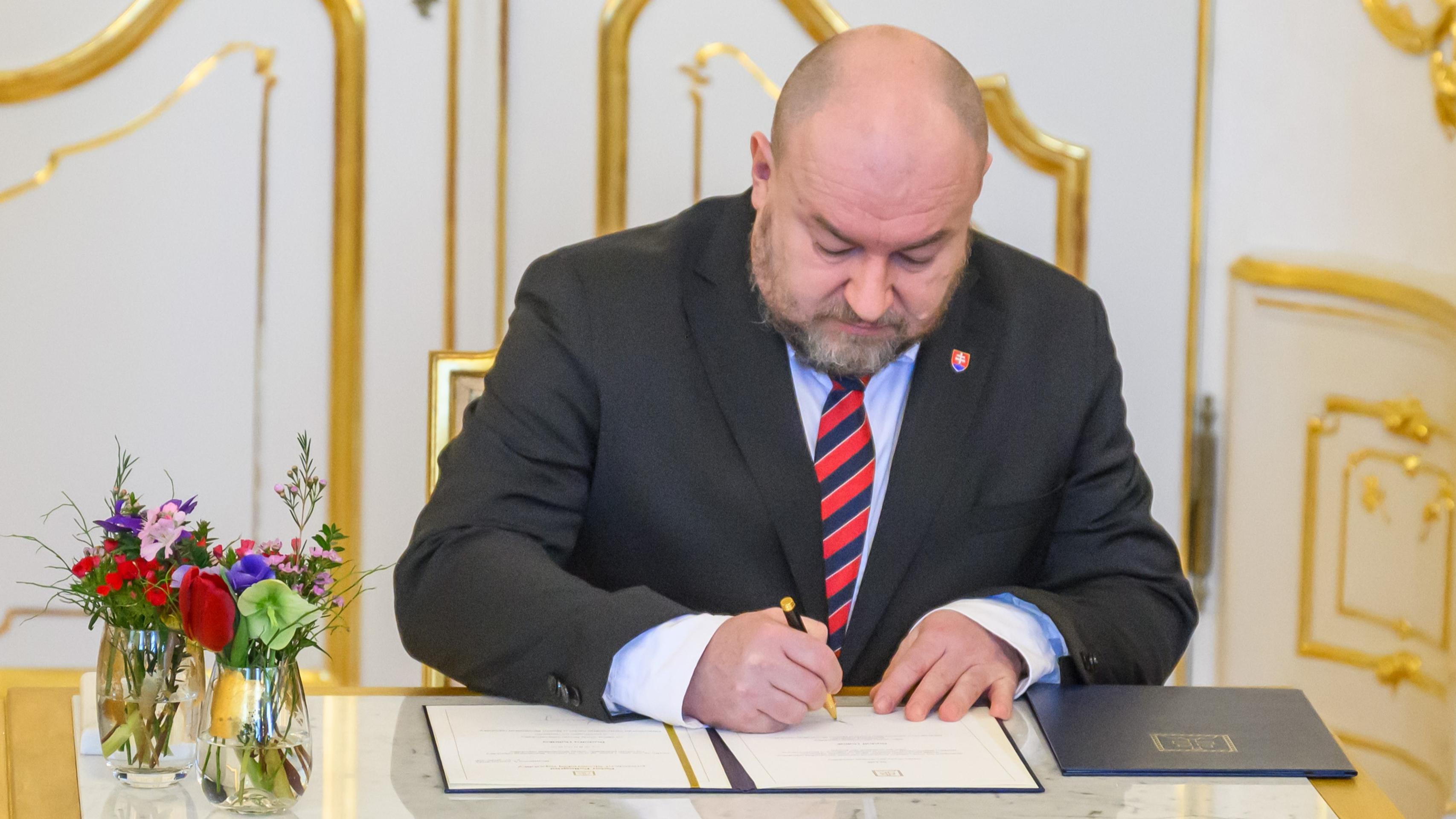 Rudolf Huliak je novým ministrom cestovného ruchu a športu SR