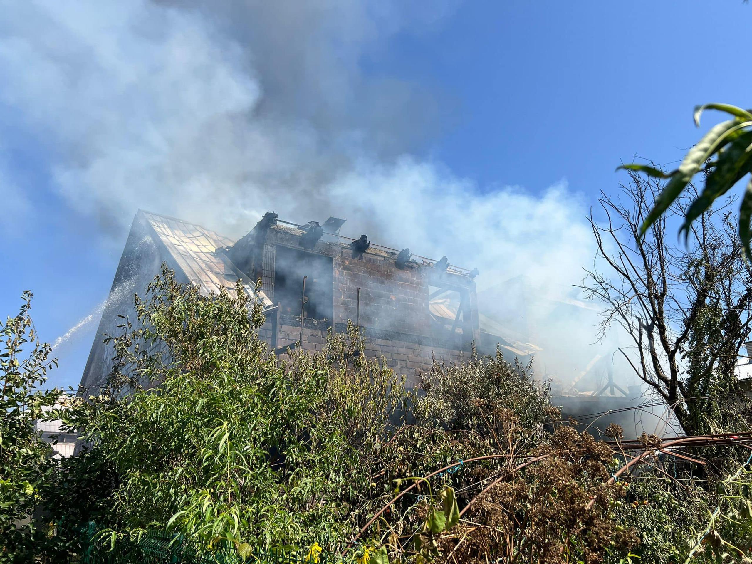 V Šoporni vypukol požiar rodinného domu.