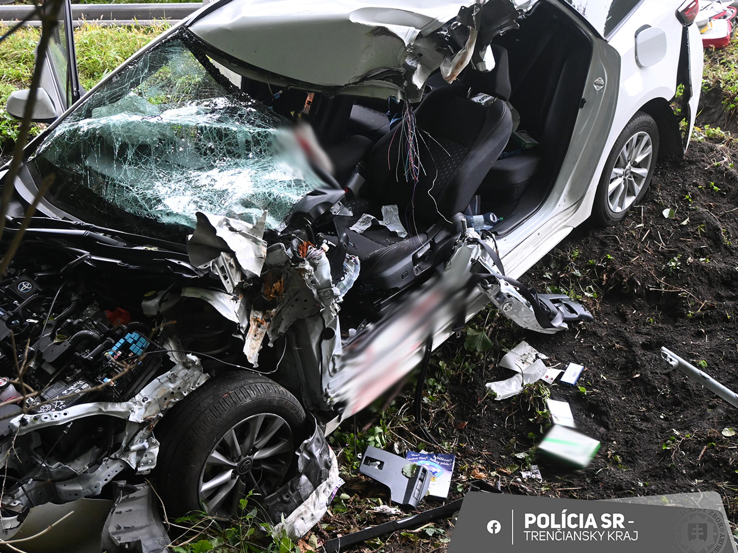 Nehoda pri obci Kľačno.