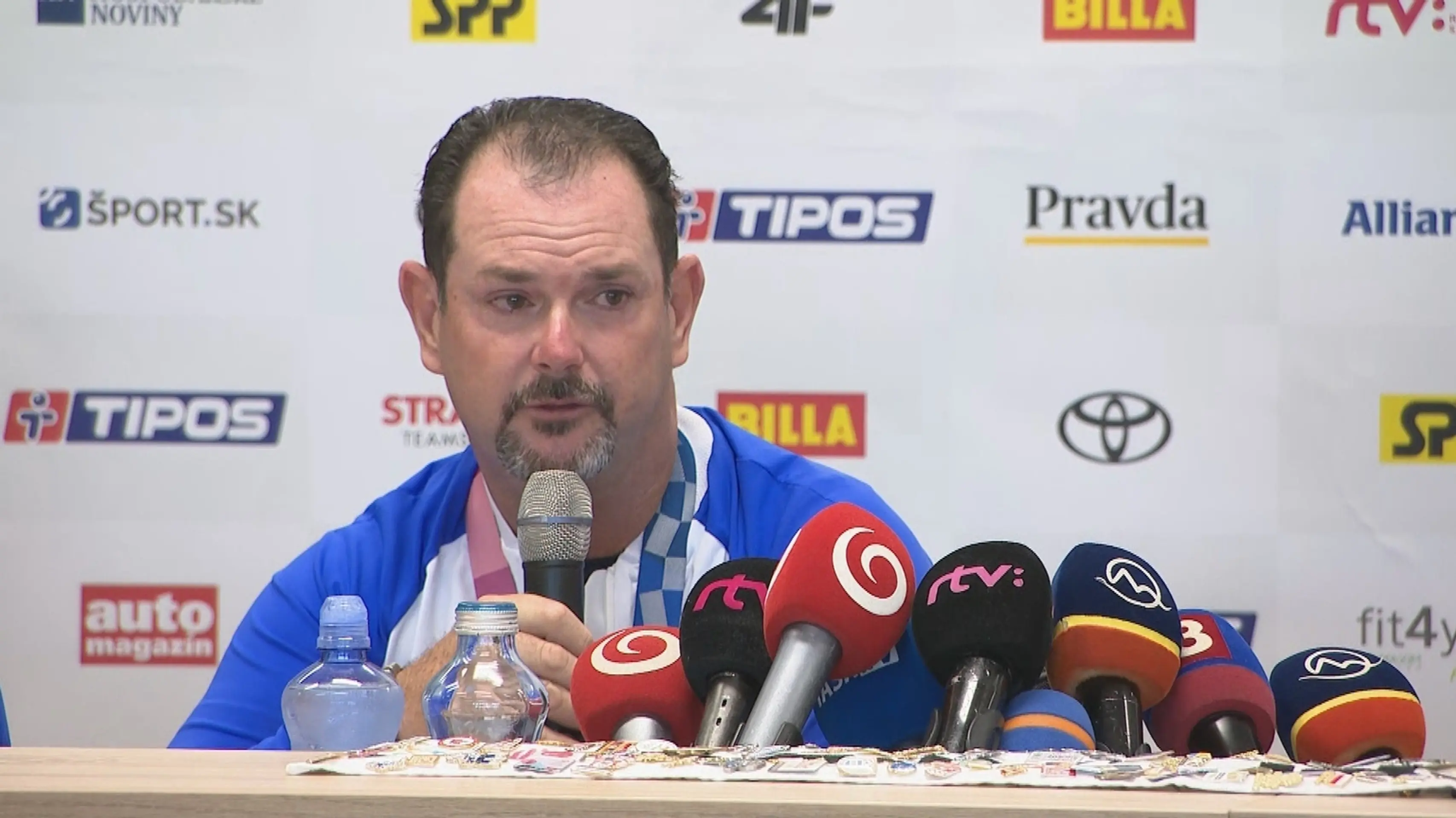 Rory Sabbatini na tlačovej besede po prílete z Tokia.