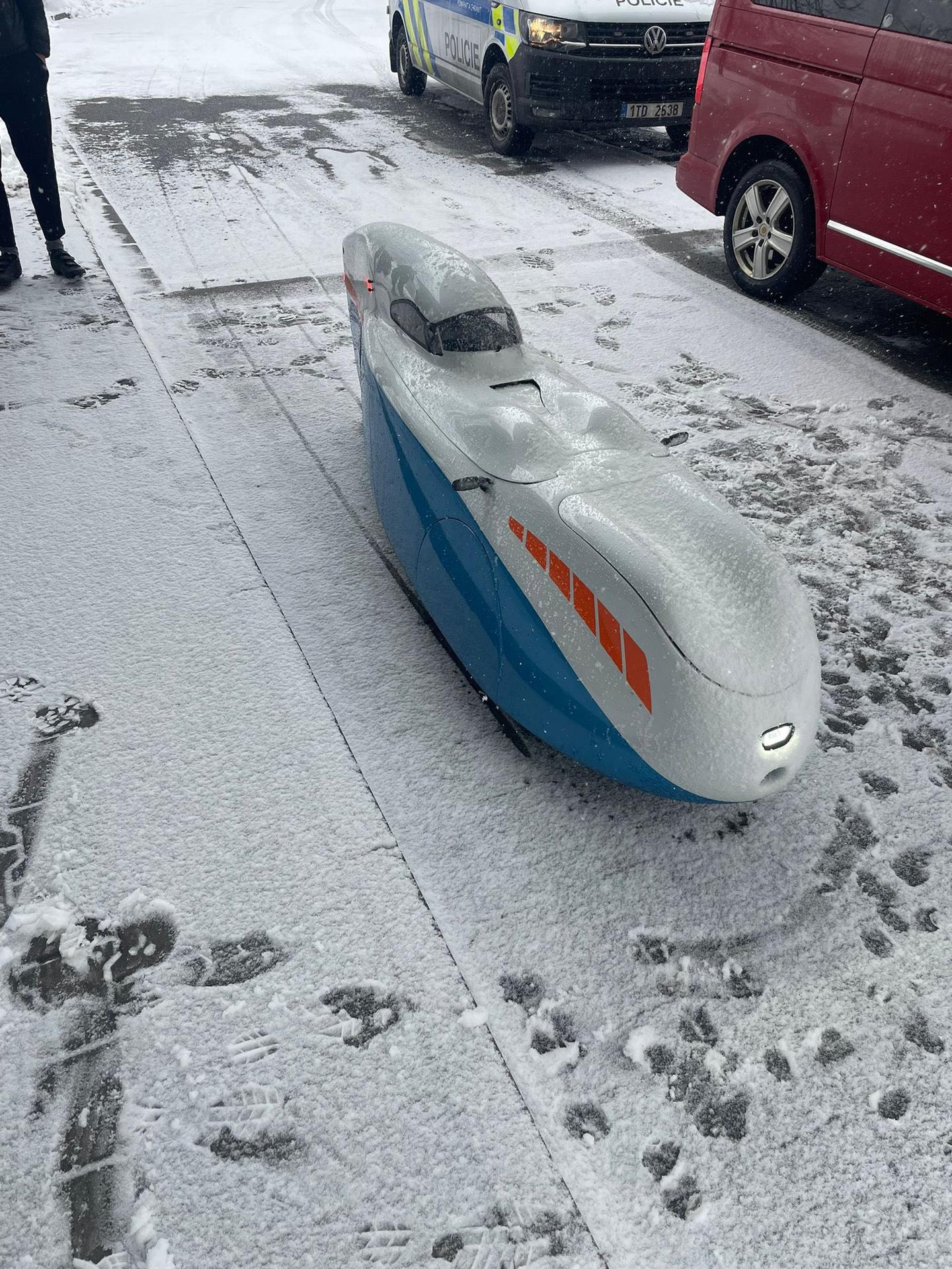 Stroj je naozaj miniatúrny.