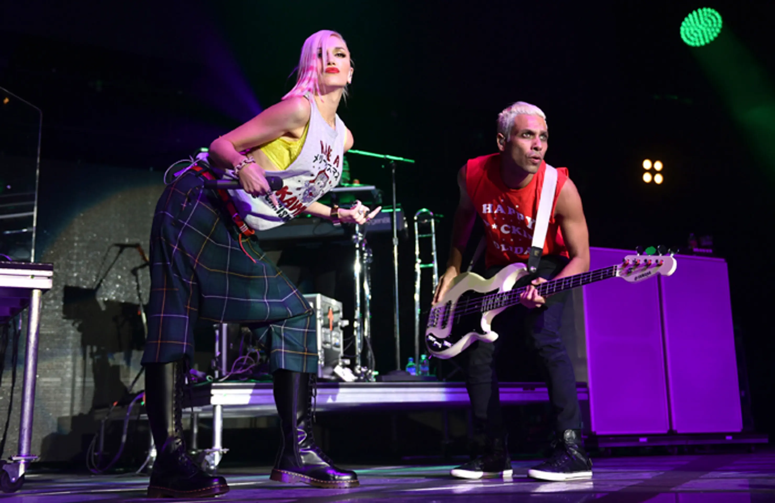 Gwen Stefani a basgitarista Tony Kanal z kalifornskej ska-rockovej kapely No Doubt. (14. decembra 2014)