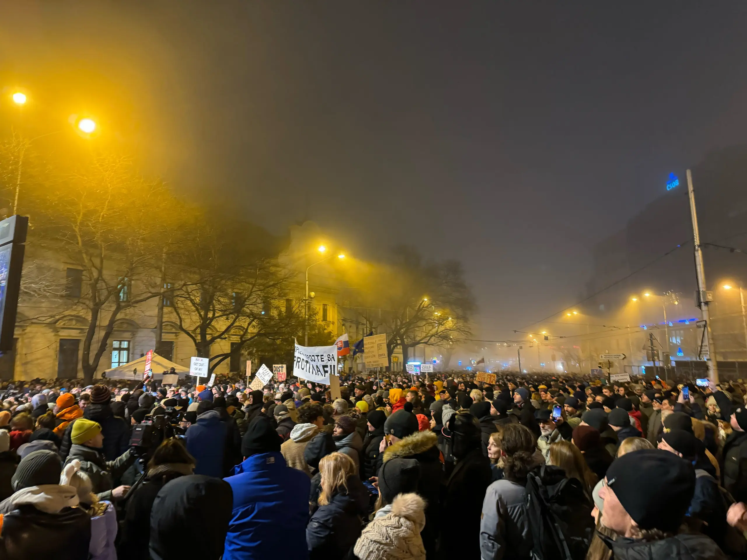 Protivládny protest na Námestí SNP v Bratislave