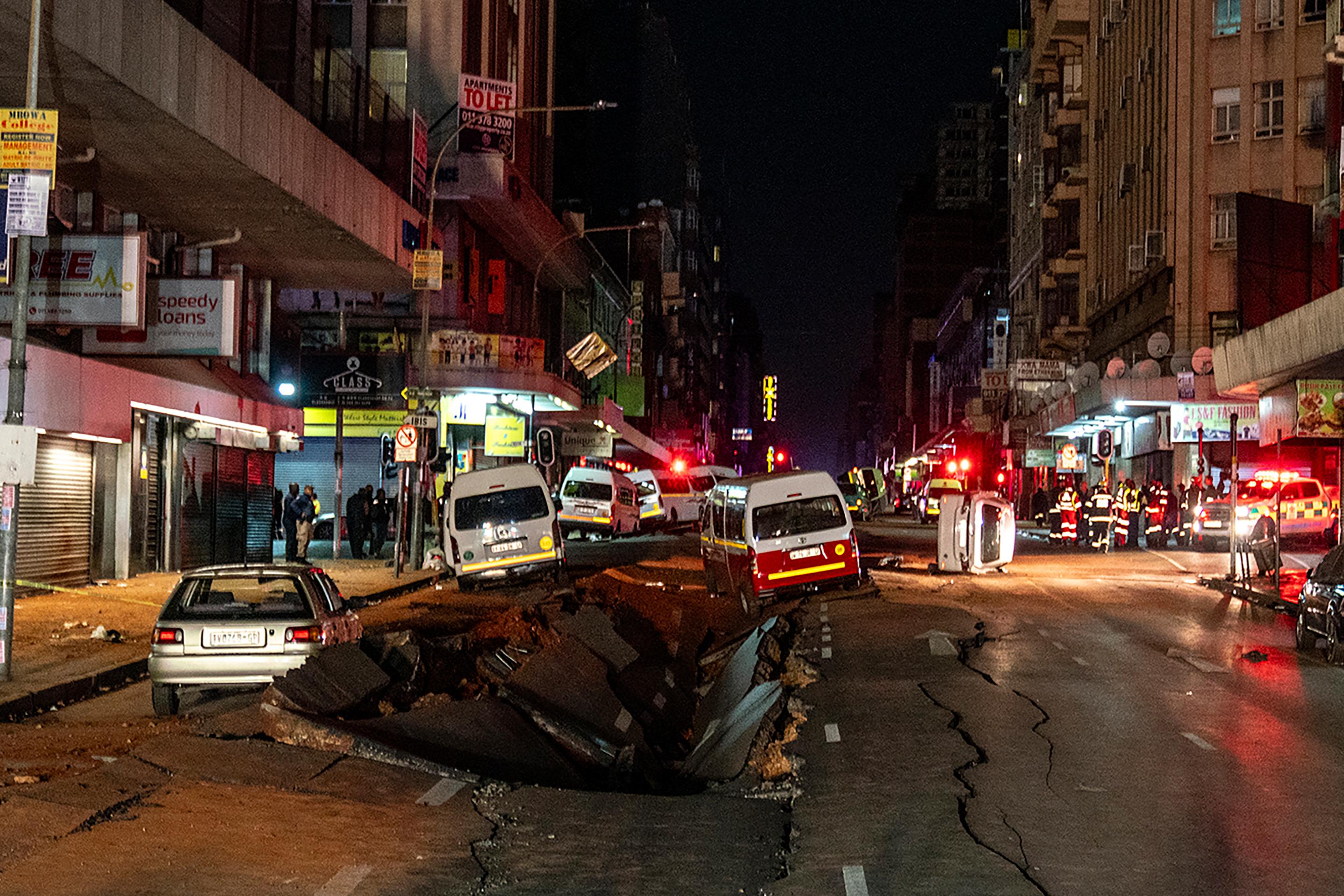 Záchranné zložky zasahujú po výbuchu plynu v centre Johannesburgu.