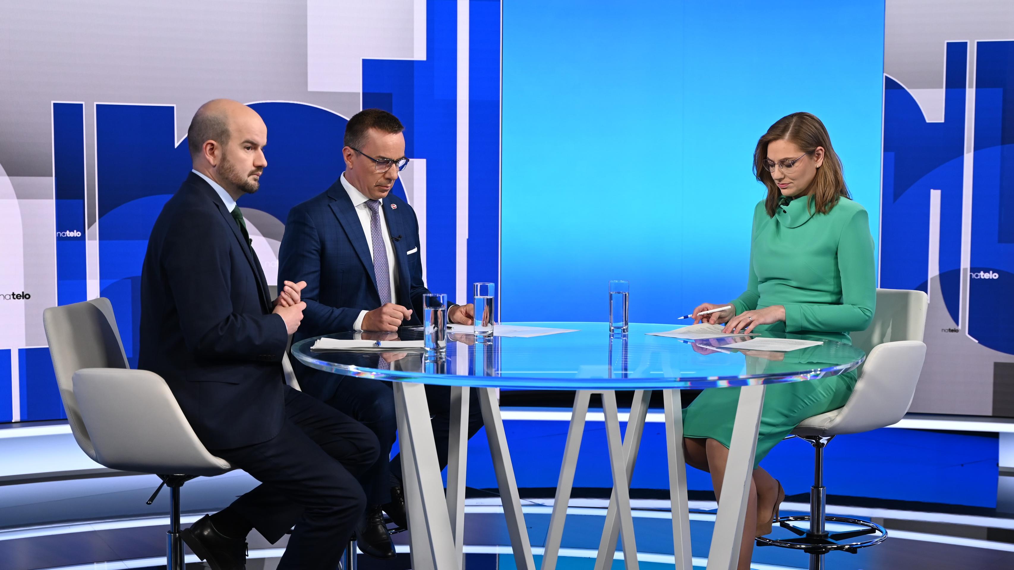 Hosťami relácie Na telo boli Erik Tomáš a Martin Dubéci