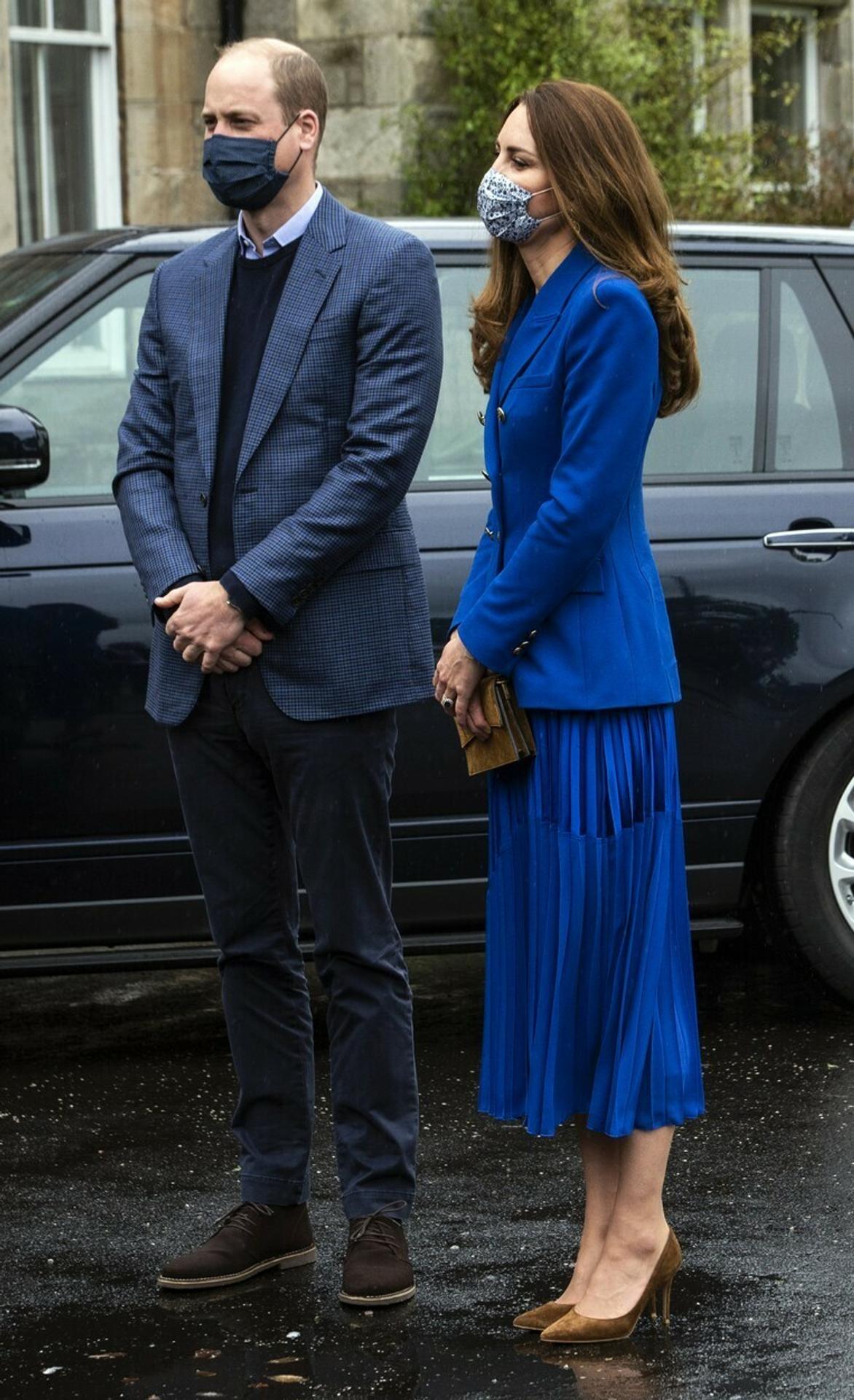 Vojvodkyňa z Cambridge sa pripojila k princovi Williamovi na návšteve Škótska.