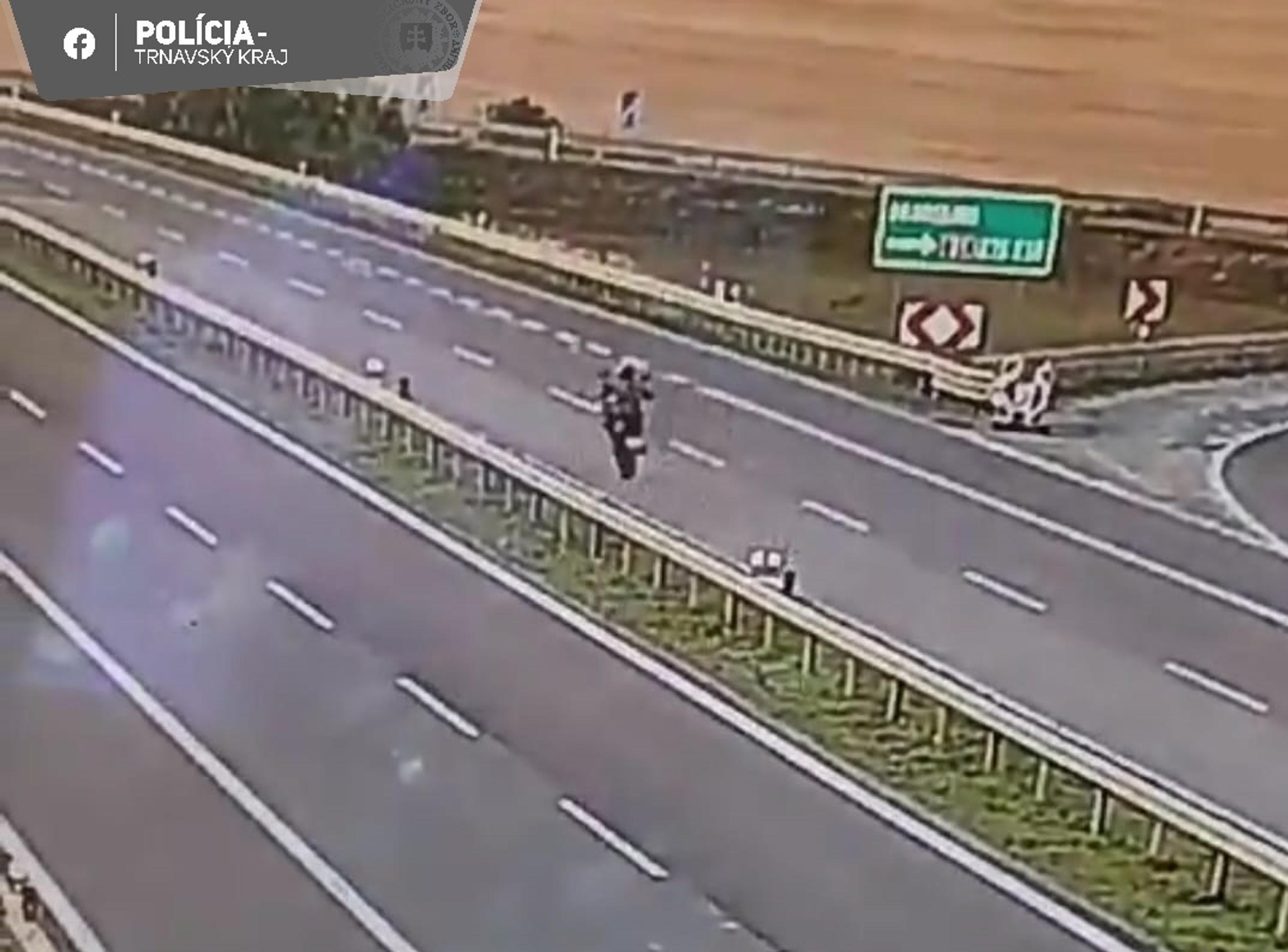 Nešťastný pád mladého motorkára