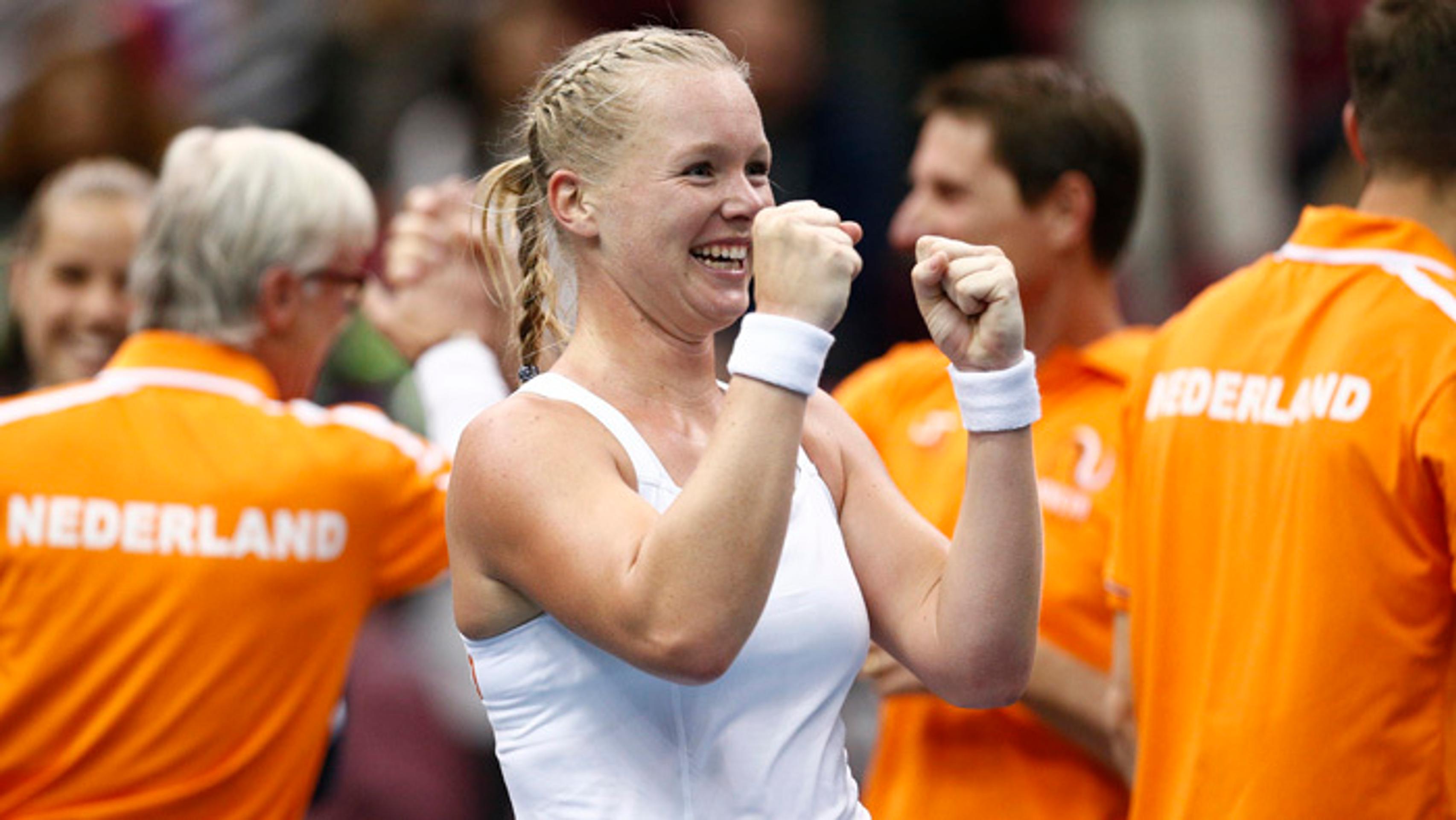 Radosť Holanďanky Kiki Bertensovej po výhre nad Ruskou Svetlanou Kuznecovou vo Fed Cupe.