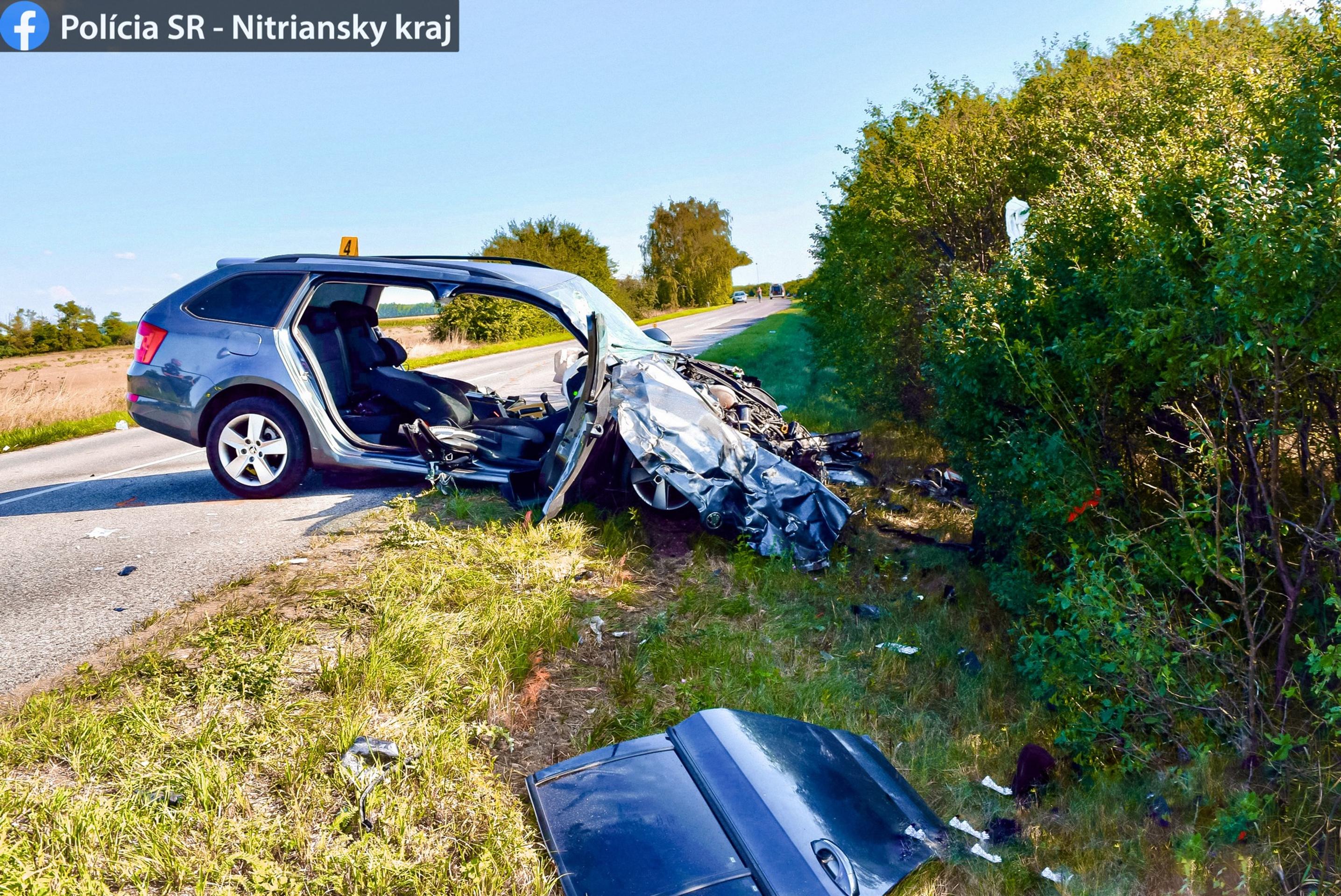 Čelná zrážka dvoch áut