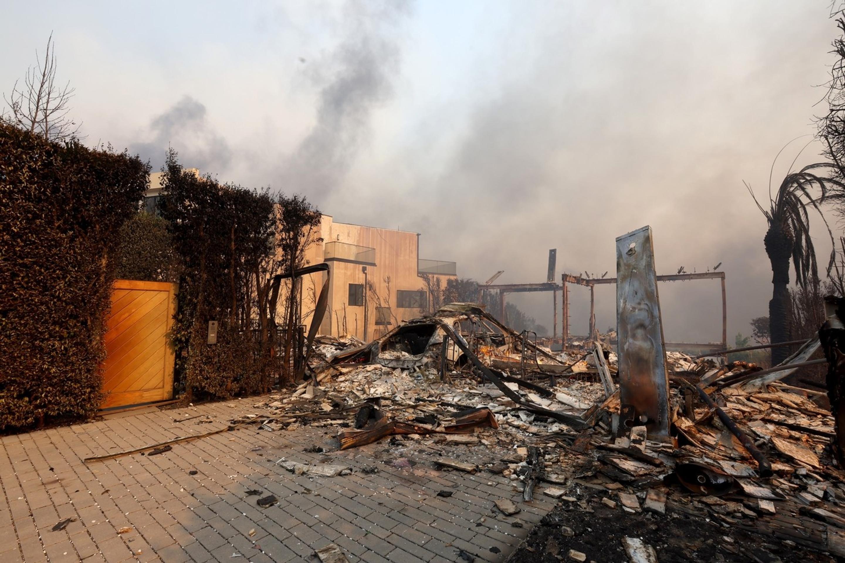 Dom Leighton Meester a Adama Brodyho zhorel.