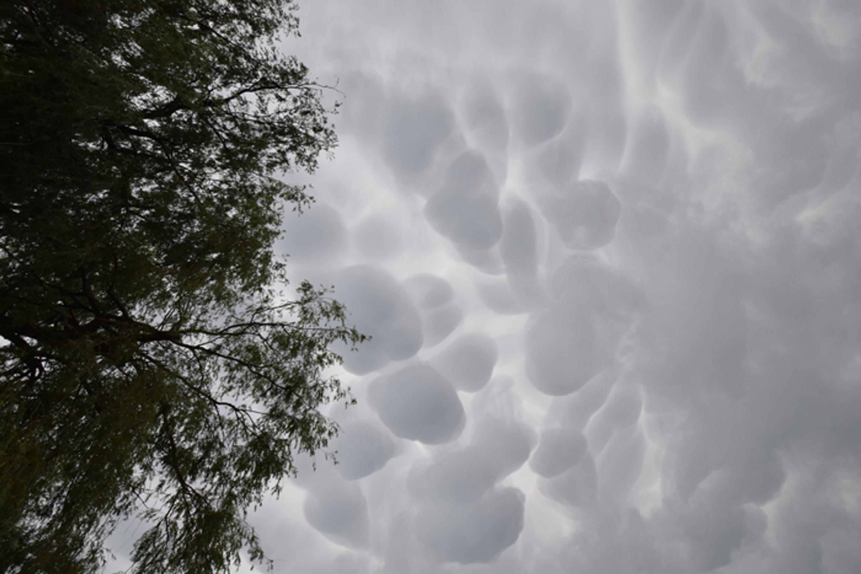Mraky mammatus v Záhorskej Bystrici.