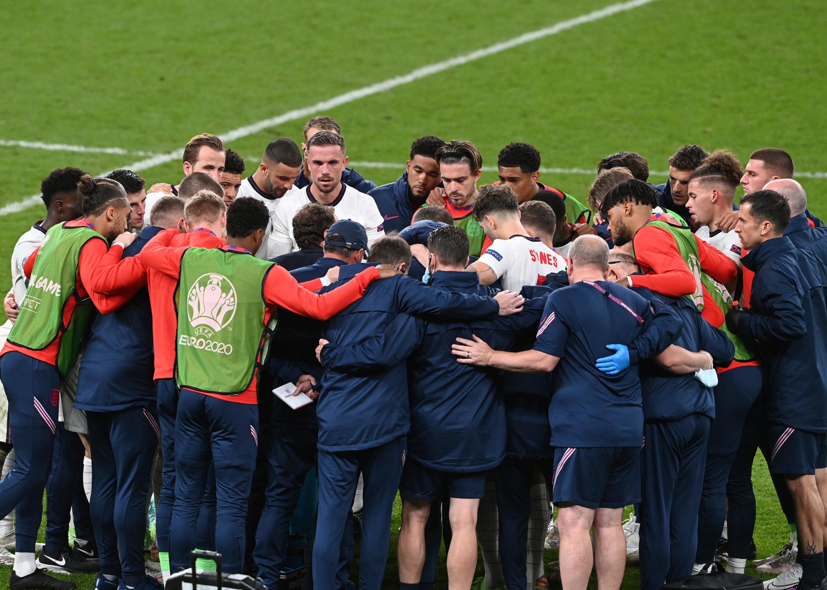 Záber z duelu medzi Anglickom a Talianskom.