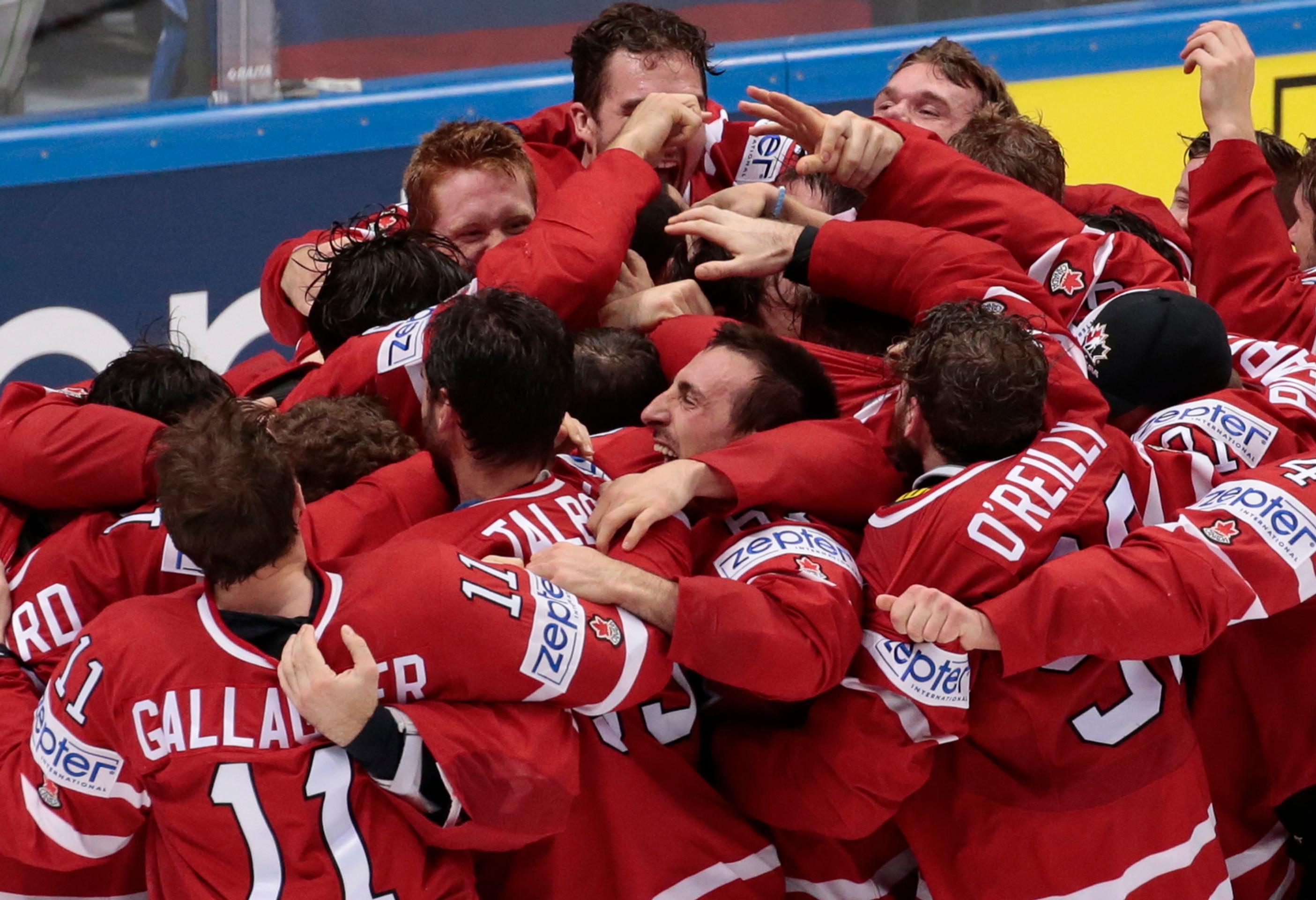 Hokejisti Kanady zvíťazili vo finále 80. MS v Rusku nad Fínskom 0:2 a obhájili titul majstrov sveta v Moskve