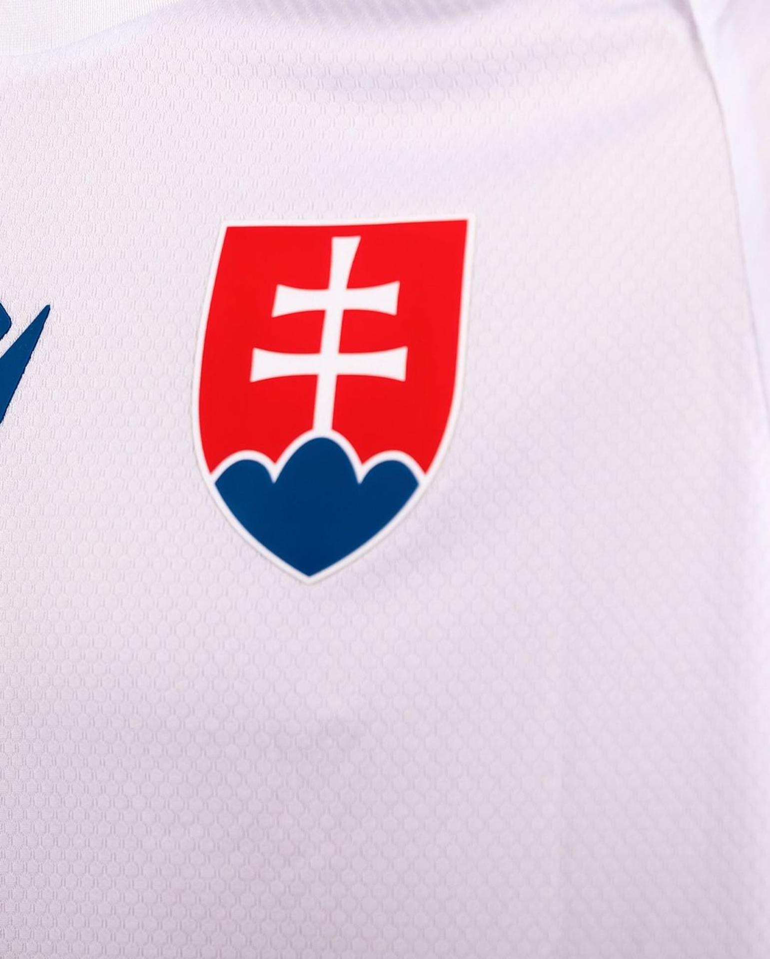 Nové dresy slovenskej futbalovej reprezentácie.