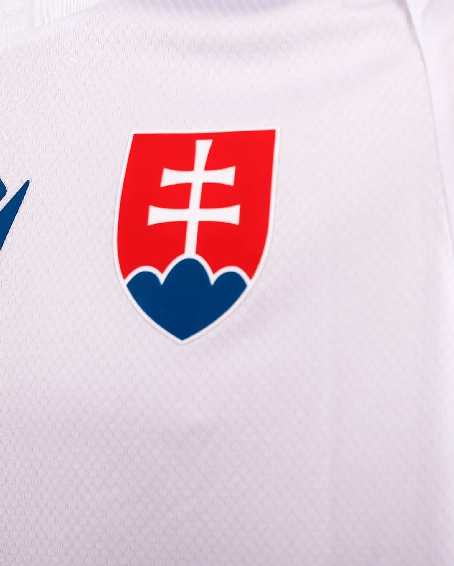 Nové dresy slovenskej futbalovej reprezentácie.