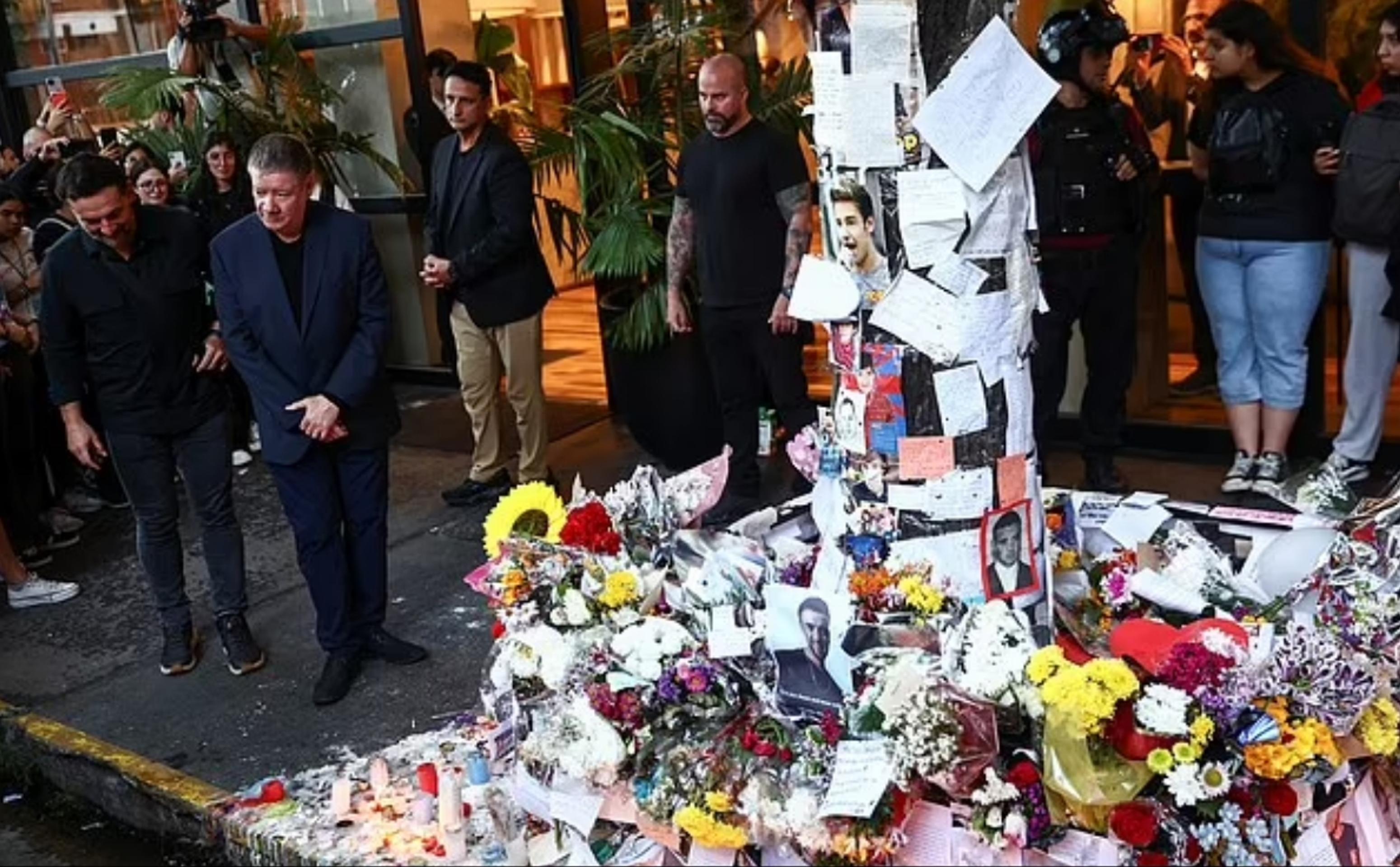 Geoff Payne na mieste, kde bol jeho syn nájdený mŕtvy