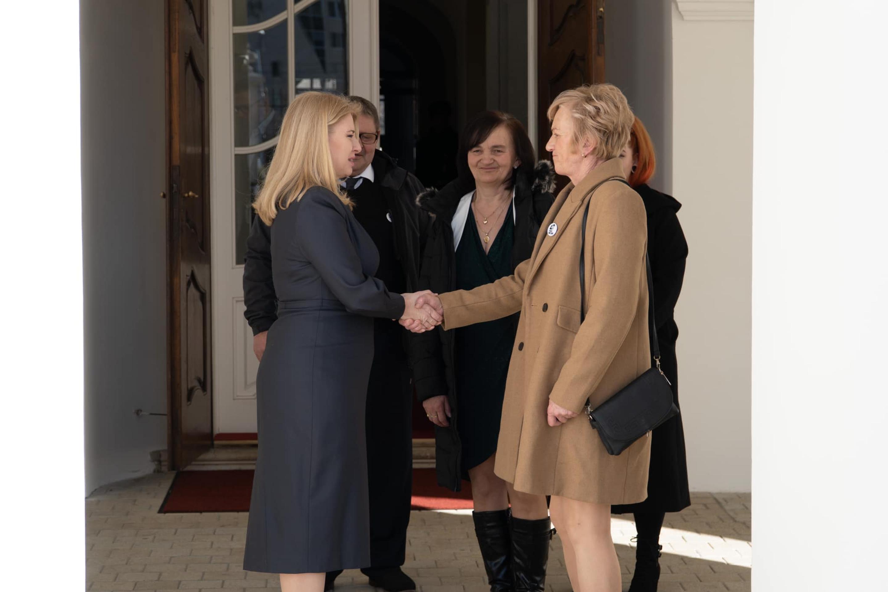 Rodičia Jána a Martiny so Zuzanou Čaputovou