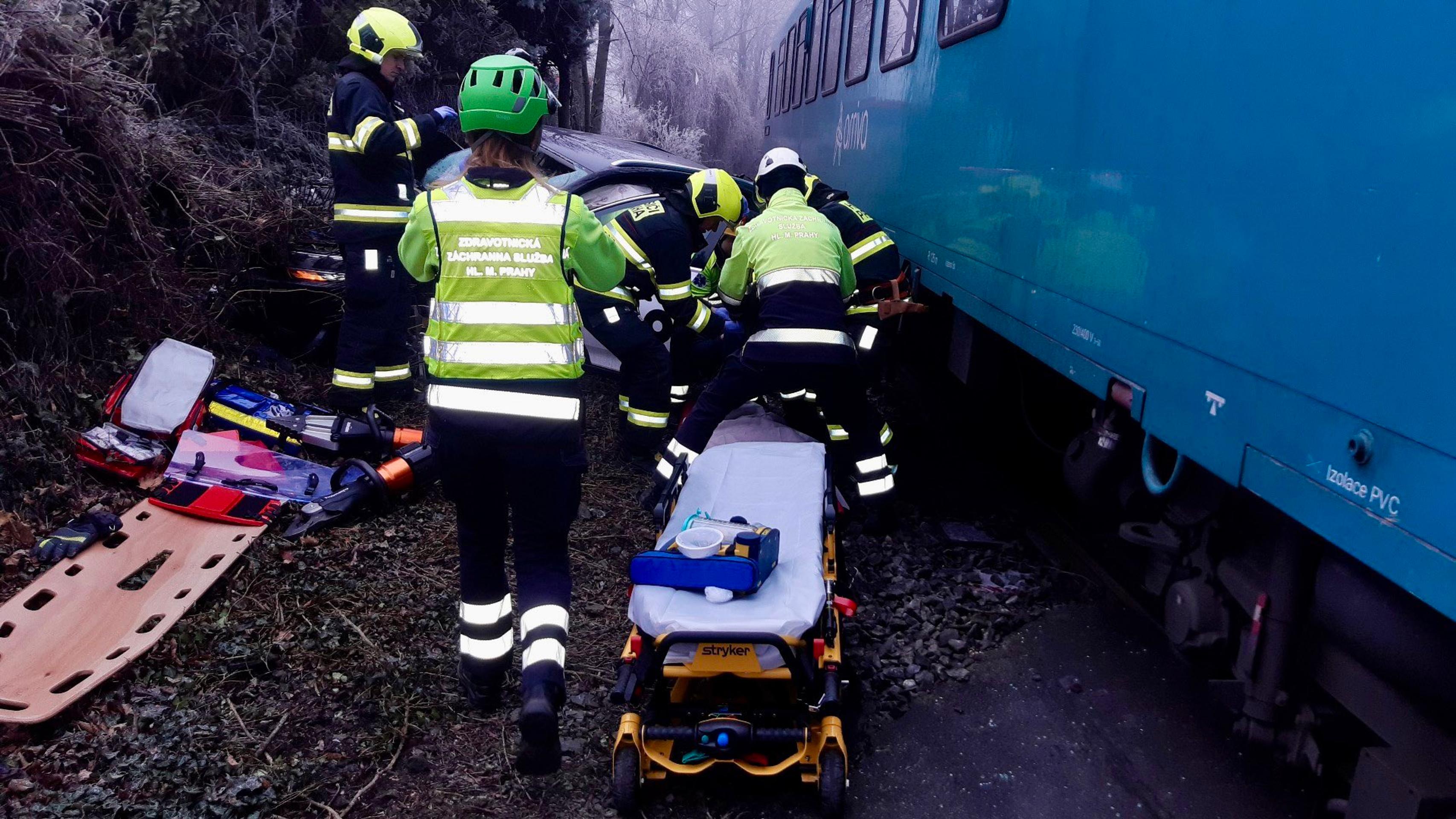 Zraneného muža previezli do nemocnice