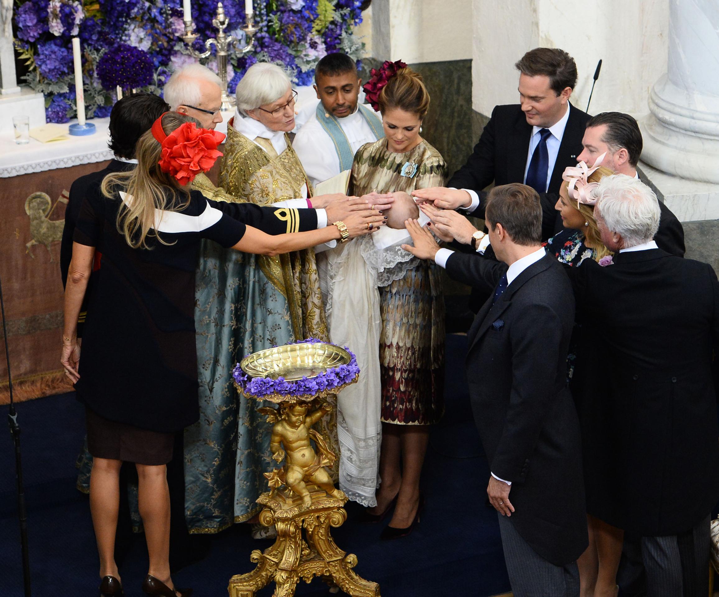 Princ Nicolaus počas krstu.