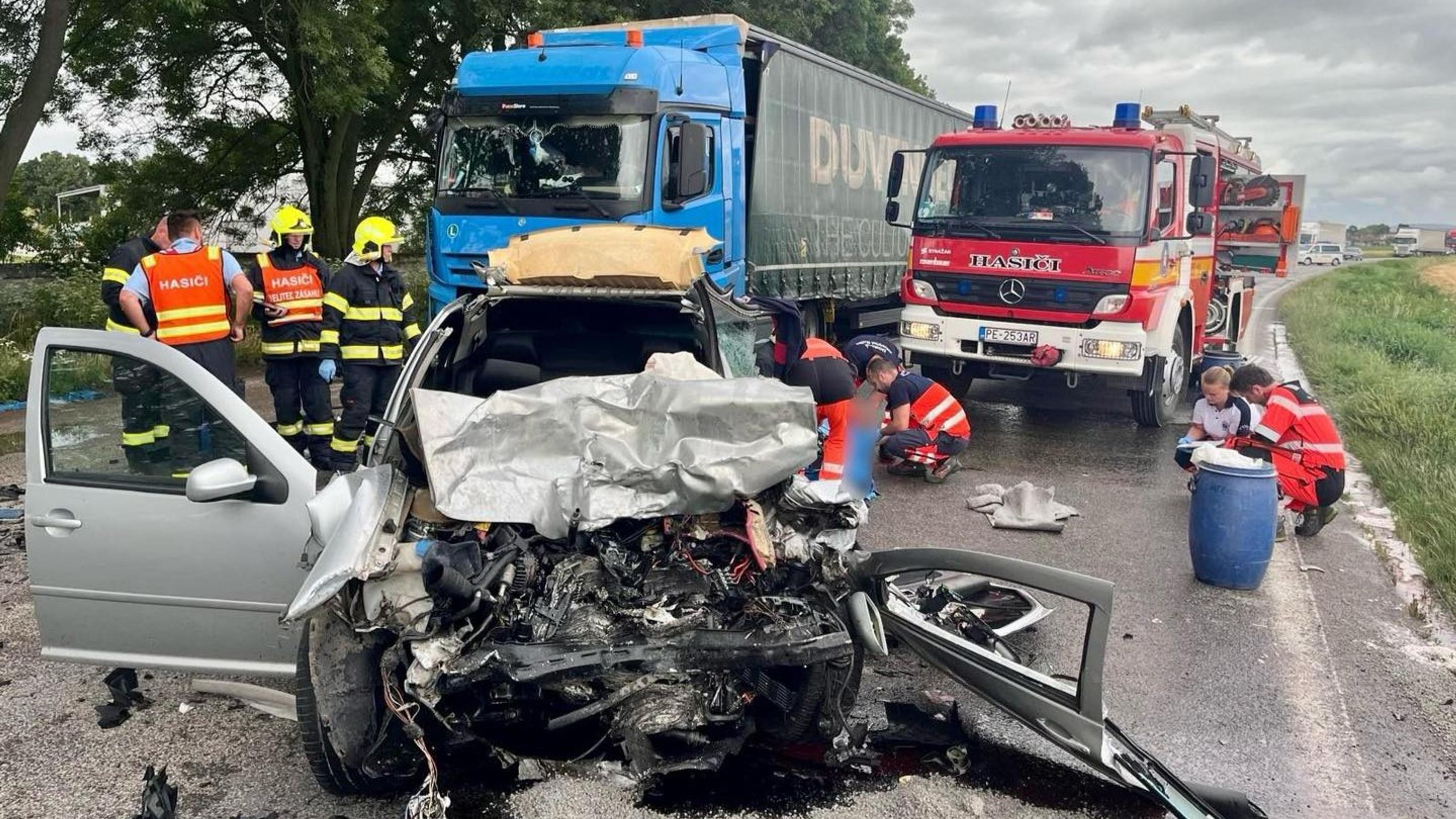 448204100_864034925762077_8108830868329221675_n