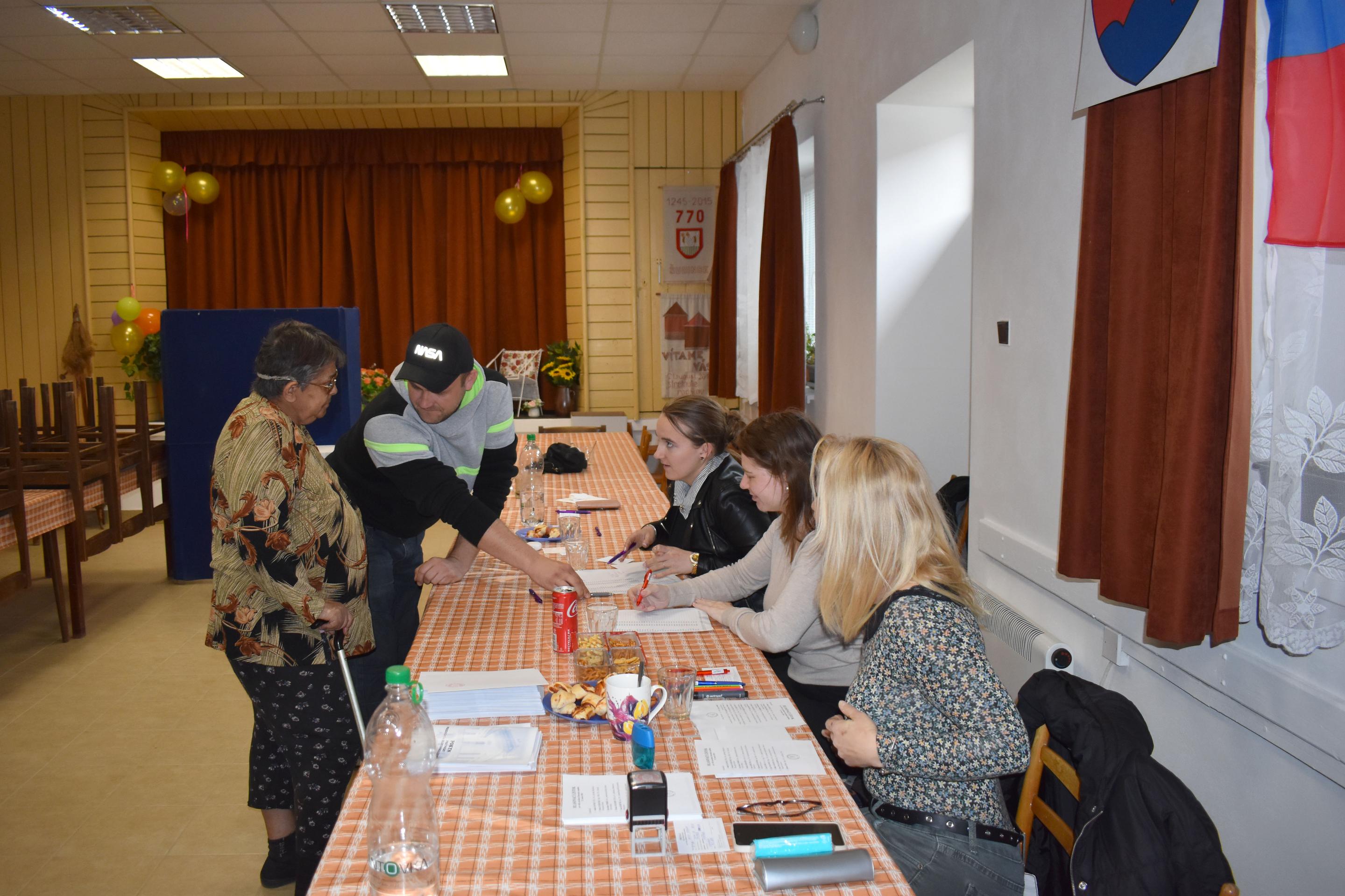 Voľby v Sudinciach, okres Krupina.