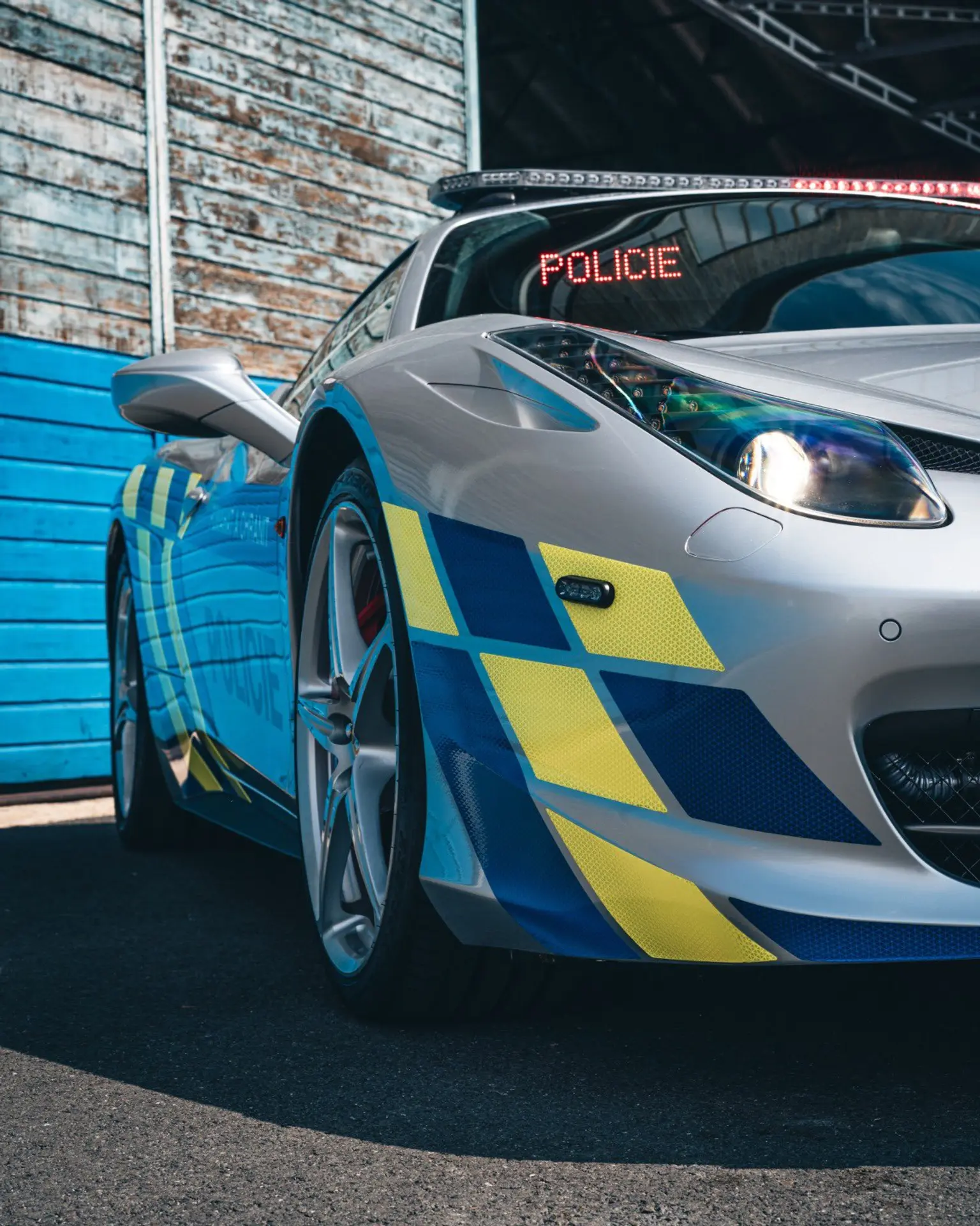 Ferrari českej polície.