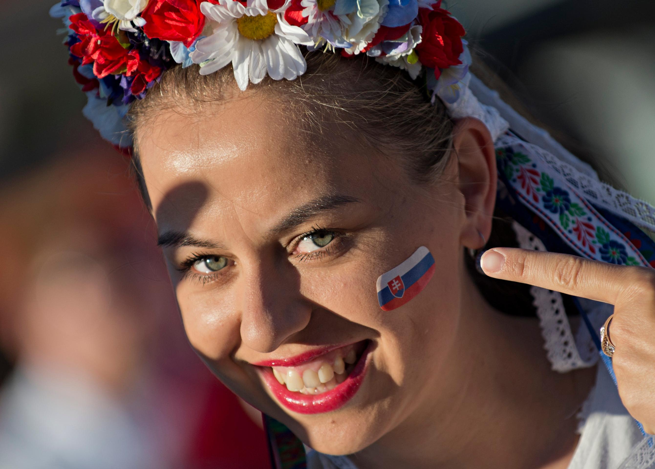 Slovenská fanúšička pred zápasom s Francúzskom.